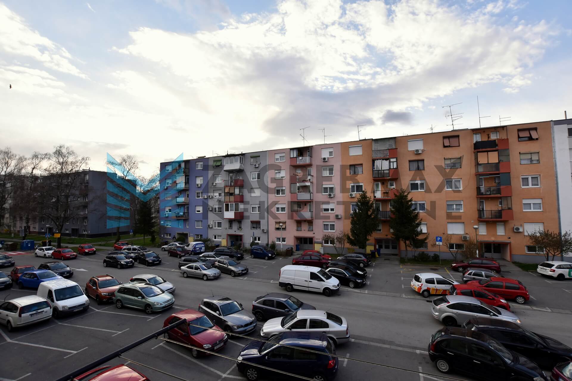 Zagreb - PREČKO - Lhotkina ulica 17, 2-soban stan 49,43 m2, komforan, odmah useljiv