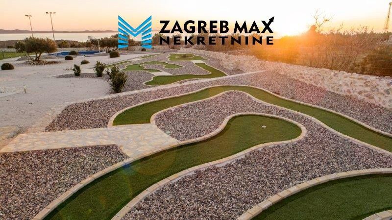 Zagreb - BRAČ - MILNA Ekskluzivna hacienda na 10 000 m2, mirna lokacija, novogradnja, parking