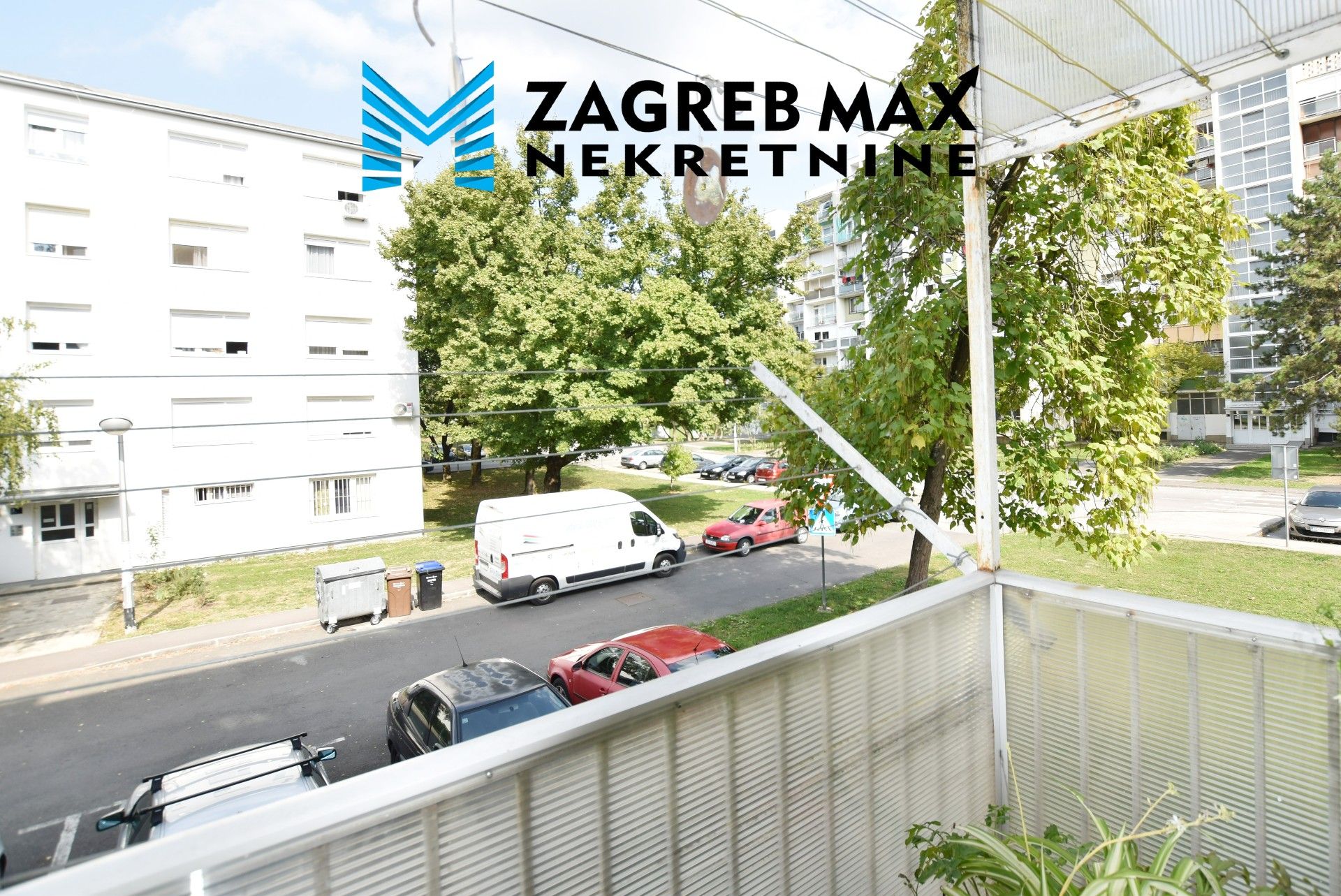 Zagreb - GAJNICE – dvosoban stan 57 m2, 1. kat, mirno okruženje, spremište, BEZ PROVIZIJE