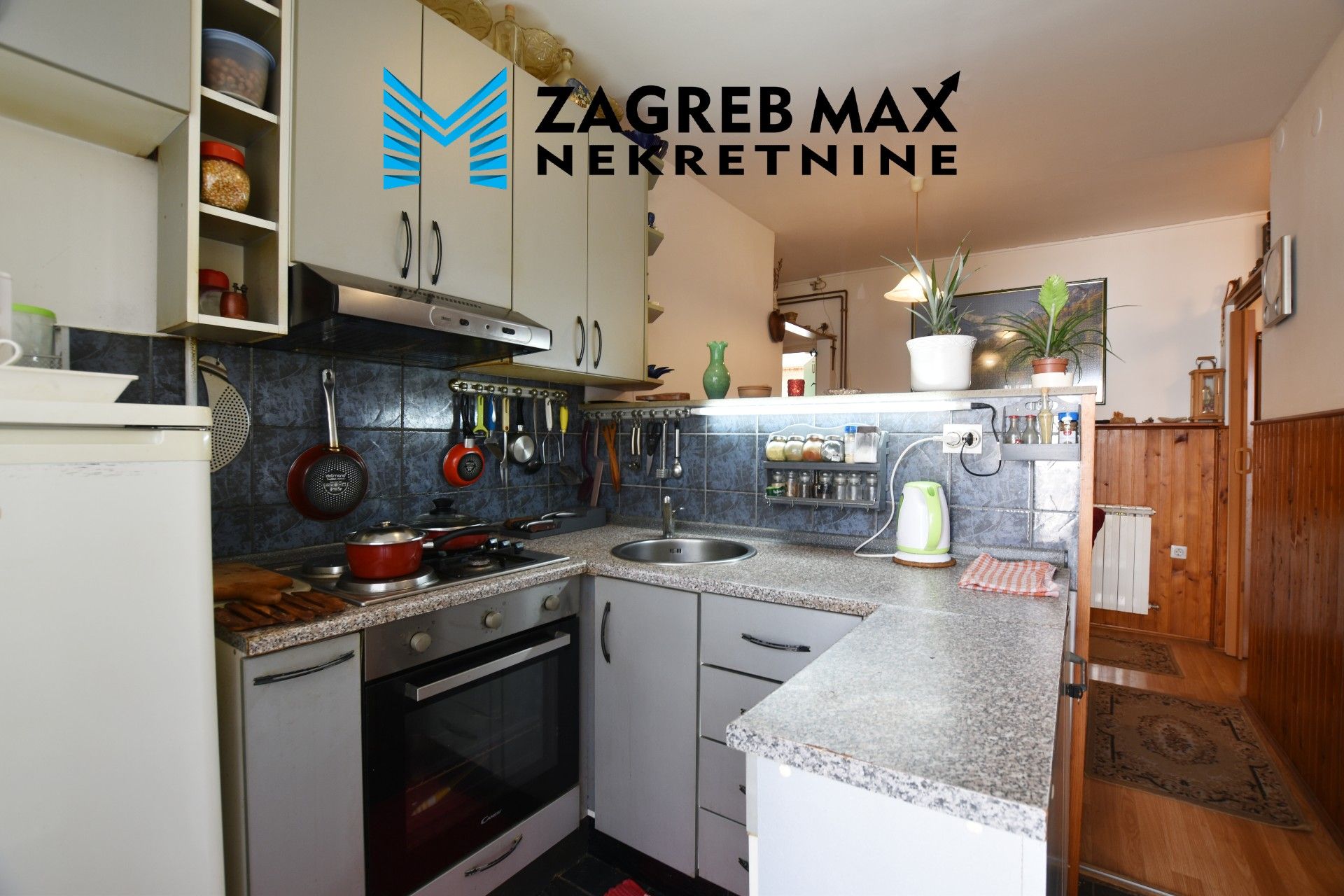 Zagreb - GAJNICE – dvosoban stan 57 m2, 1. kat, mirno okruženje, spremište, BEZ PROVIZIJE