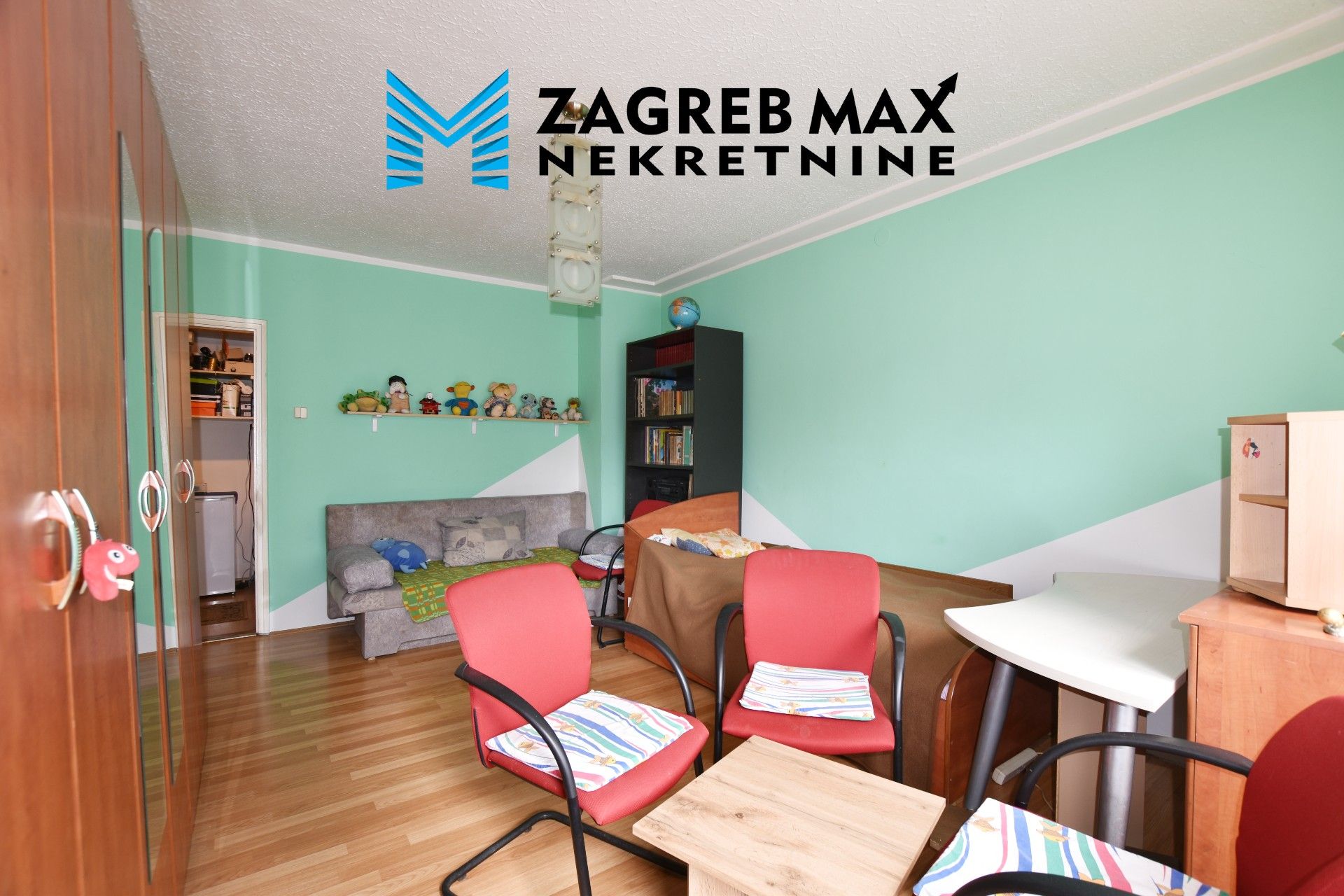 Zagreb - GAJNICE – dvosoban stan 57 m2, 1. kat, mirno okruženje, spremište, BEZ PROVIZIJE