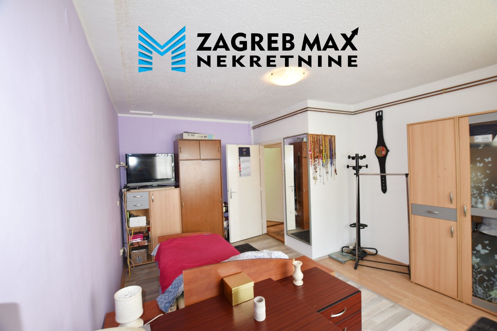 Zagreb - GAJNICE – dvosoban stan 57 m2, 1. kat, mirno okruženje, spremište, BEZ PROVIZIJE