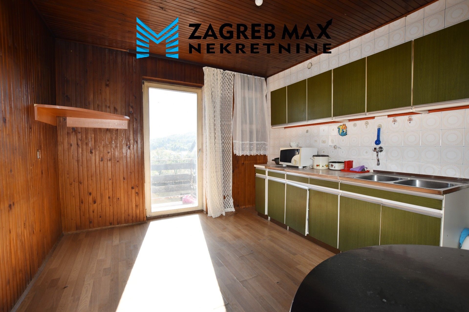 Zagreb - STUBIČKE TOPLICE - dvokatnica 130 m2 + odvojeno garaža i spremište