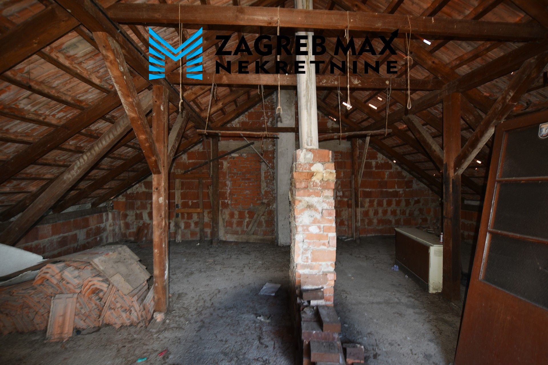 Zagreb - STUBIČKE TOPLICE - dvokatnica 130 m2 + odvojeno garaža i spremište