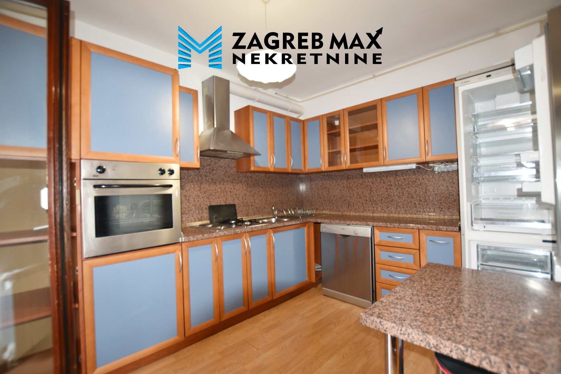 Zagreb - ŠPANSKO – komforan trosoban stan 75 m2, 4. kat, loggia, odlična lokacija BEZ PROVIZIJE