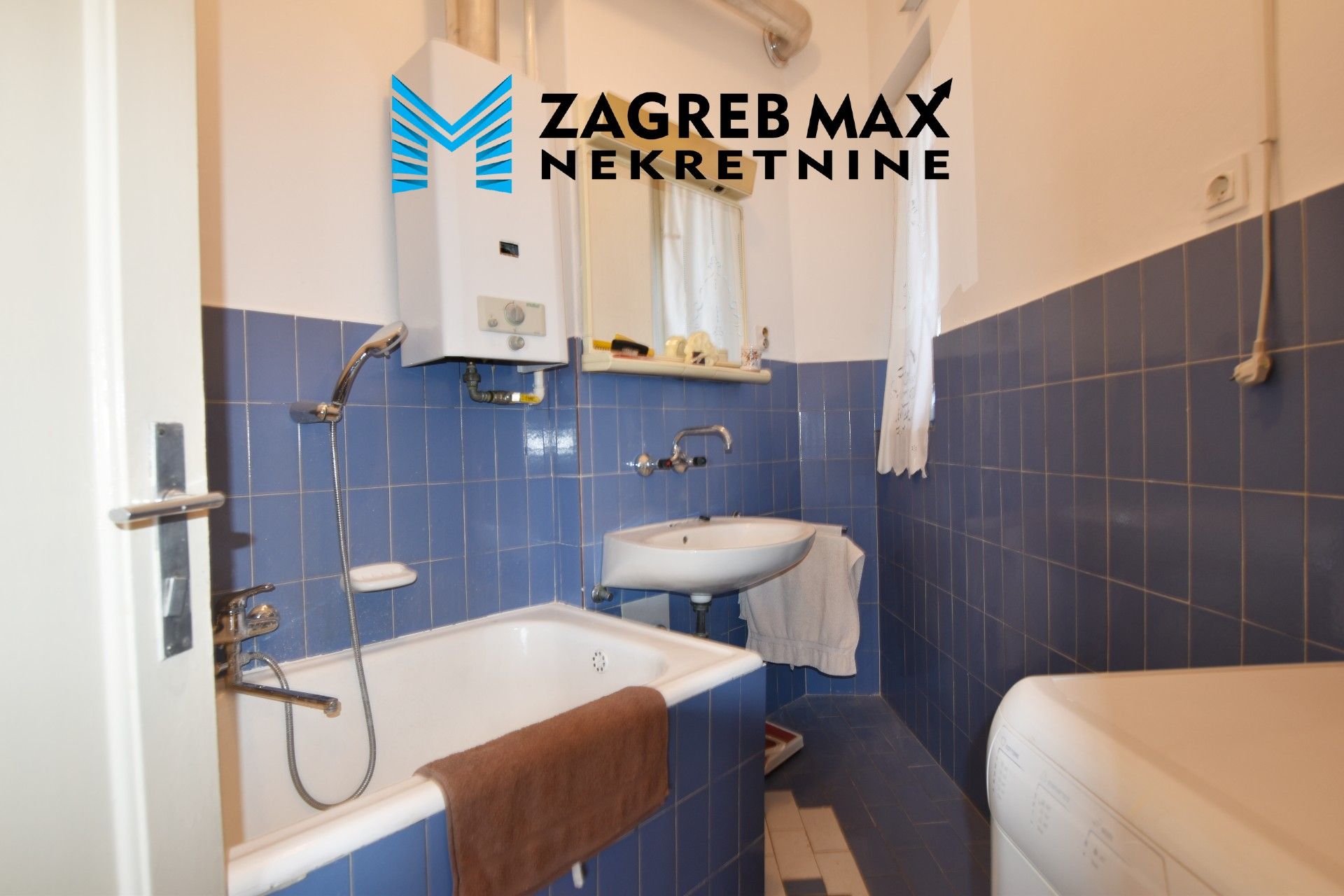 Zagreb - DONJI GRAD Komforan 3soban stan 70 m2, 2 balkona, lift, BEZ PROVIZIJE