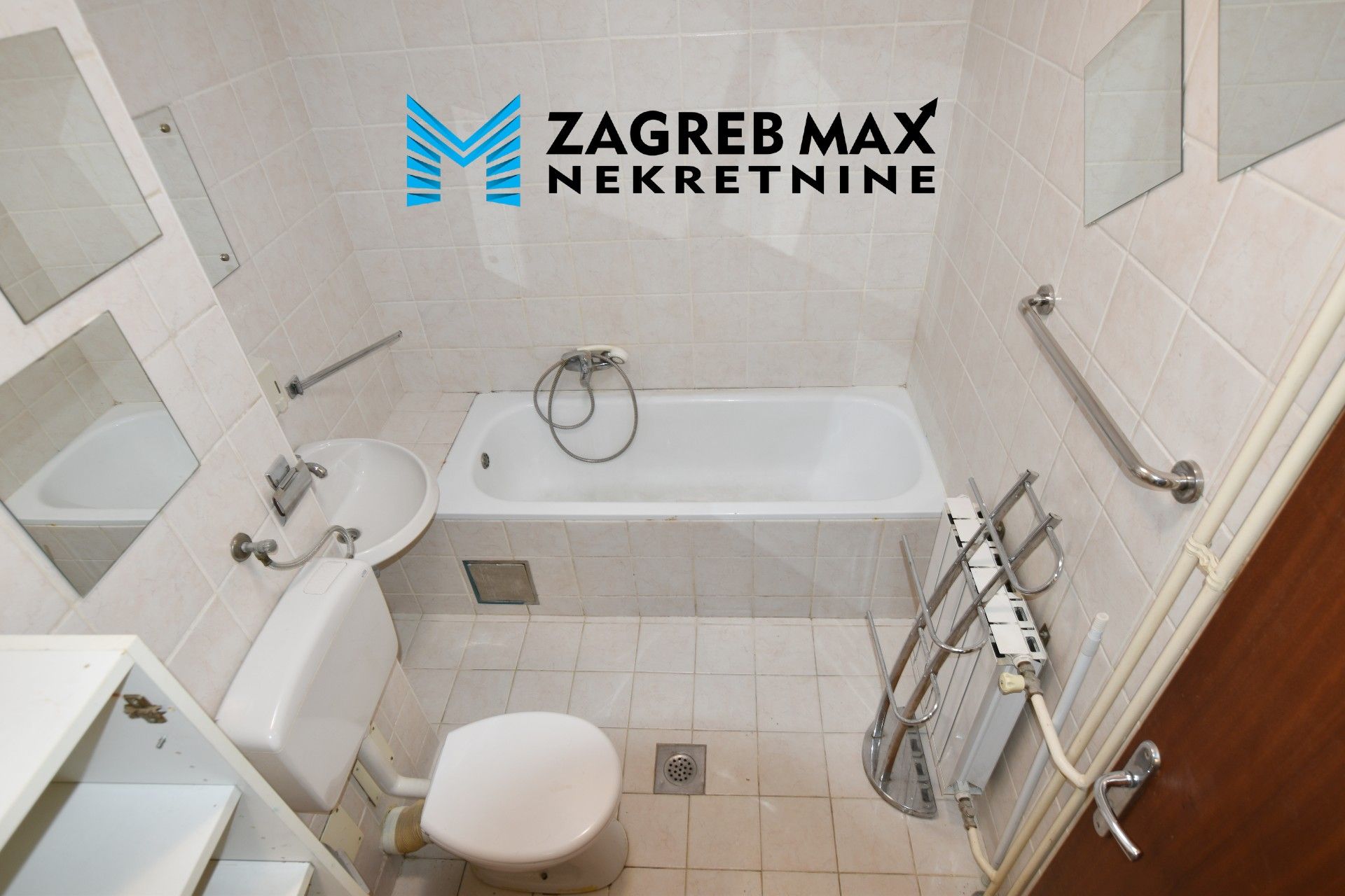 Zagreb - MALEŠNICA – prostran trosoban stan 76 m2, 1. kat, terasa/loggia, BEZ PROVIZIJE