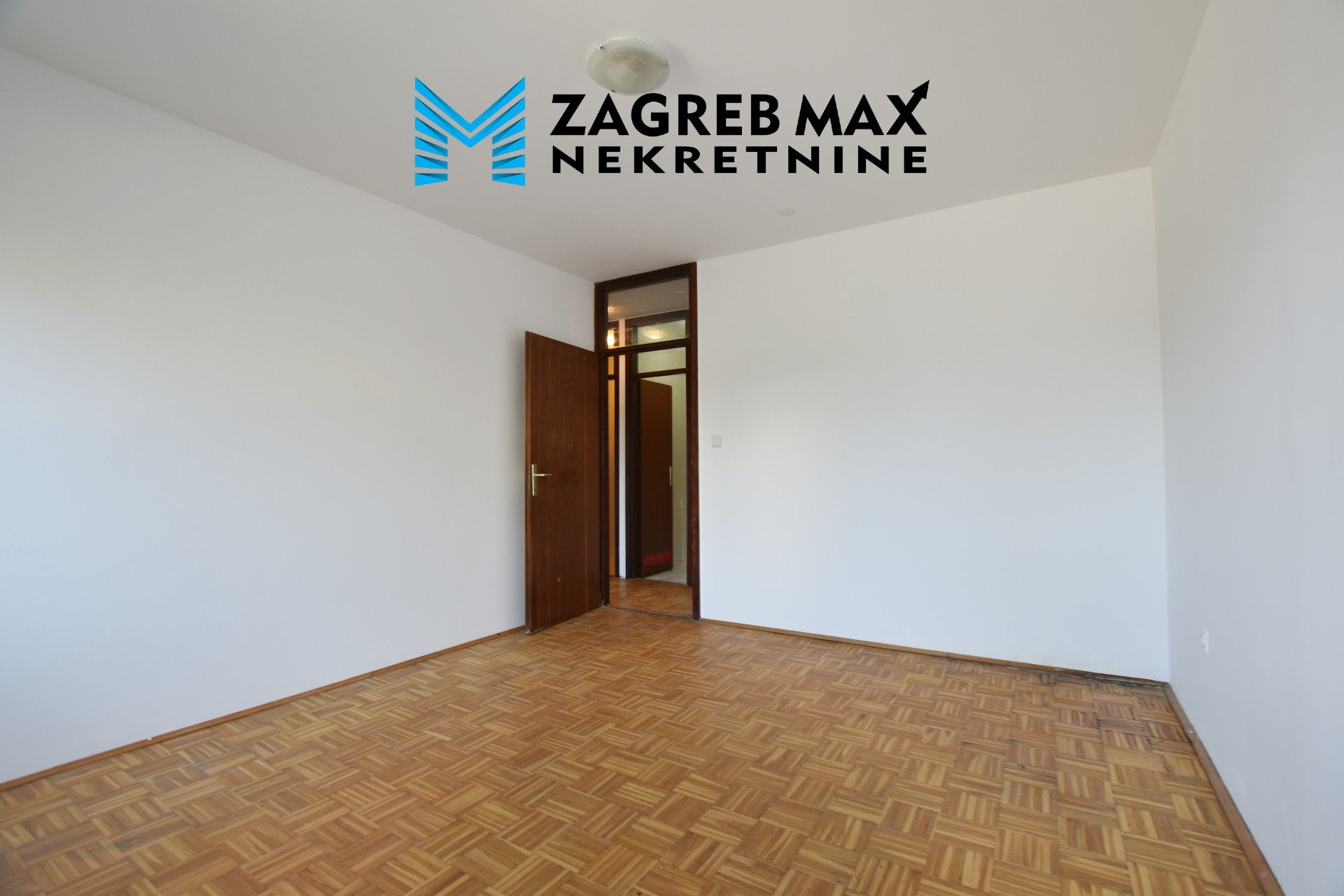 Zagreb - MALEŠNICA – prostran trosoban stan 76 m2, 1. kat, terasa/loggia, BEZ PROVIZIJE