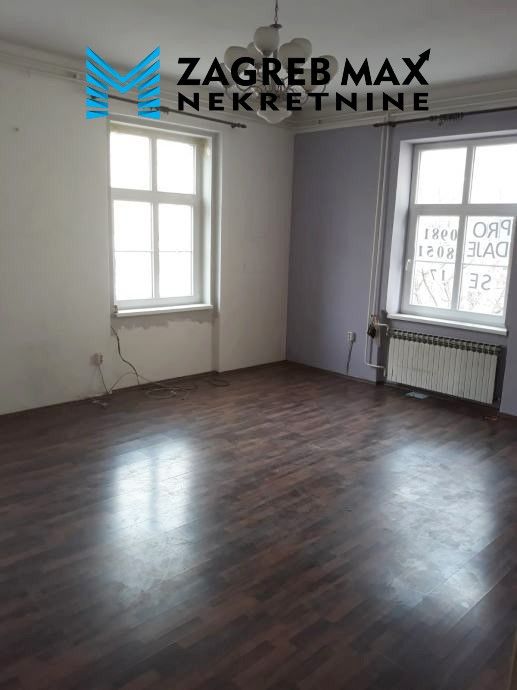 Zagreb - CENTAR, VLAŠKA ULICA – prostran četverosoban stan od 106 m2, 1. kat, parking, odlična lokacija,