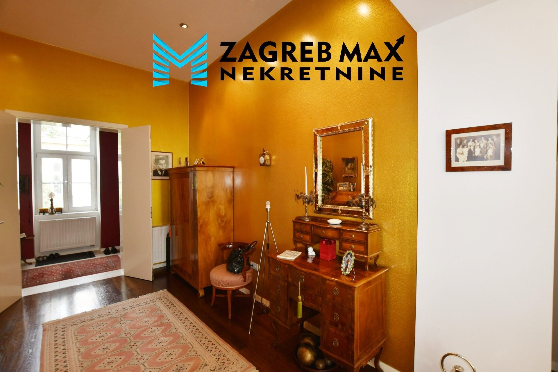 Zagreb - ZAGREB STROGI CENTAR - ekskluzivan stan 159 m2, 2. kat, odlična lokacija