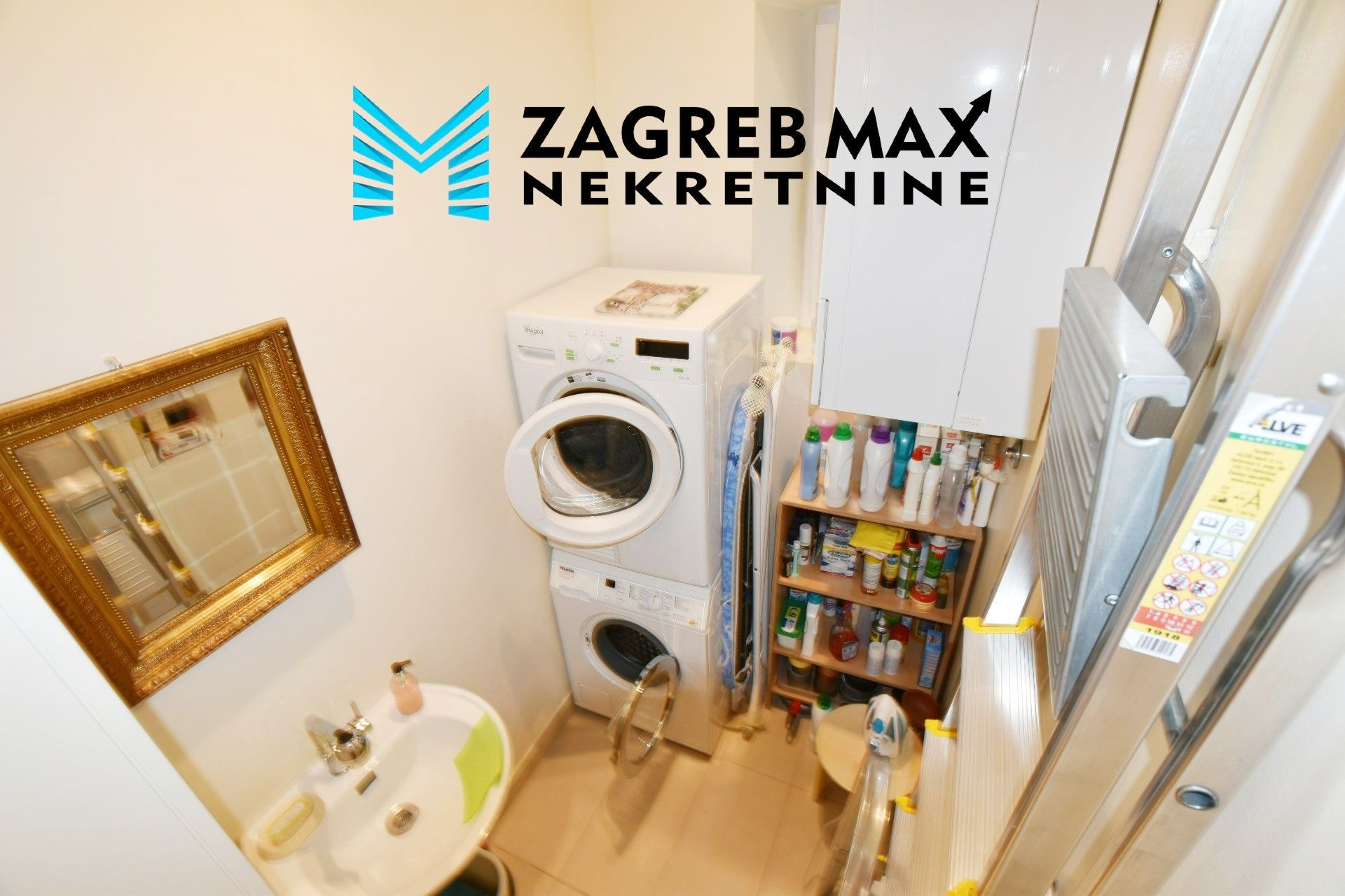 Zagreb - ZAGREB STROGI CENTAR - ekskluzivan stan 159 m2, 2. kat, odlična lokacija