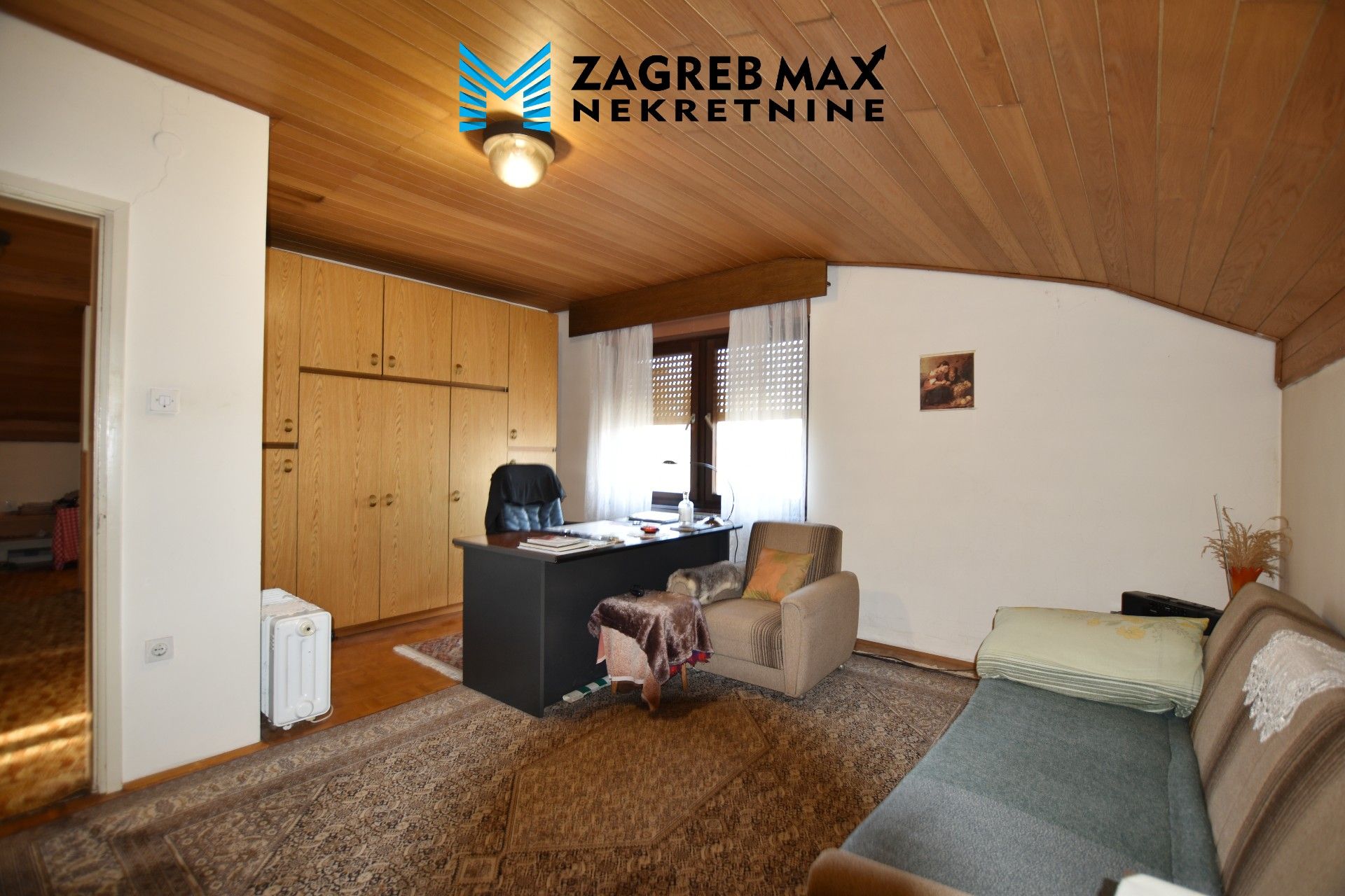 Zagreb - STUBIČKE TOPLICE – Obiteljska samostojeća kuća od 205 m2, odlična lokacija, mirno okruženje, garaža