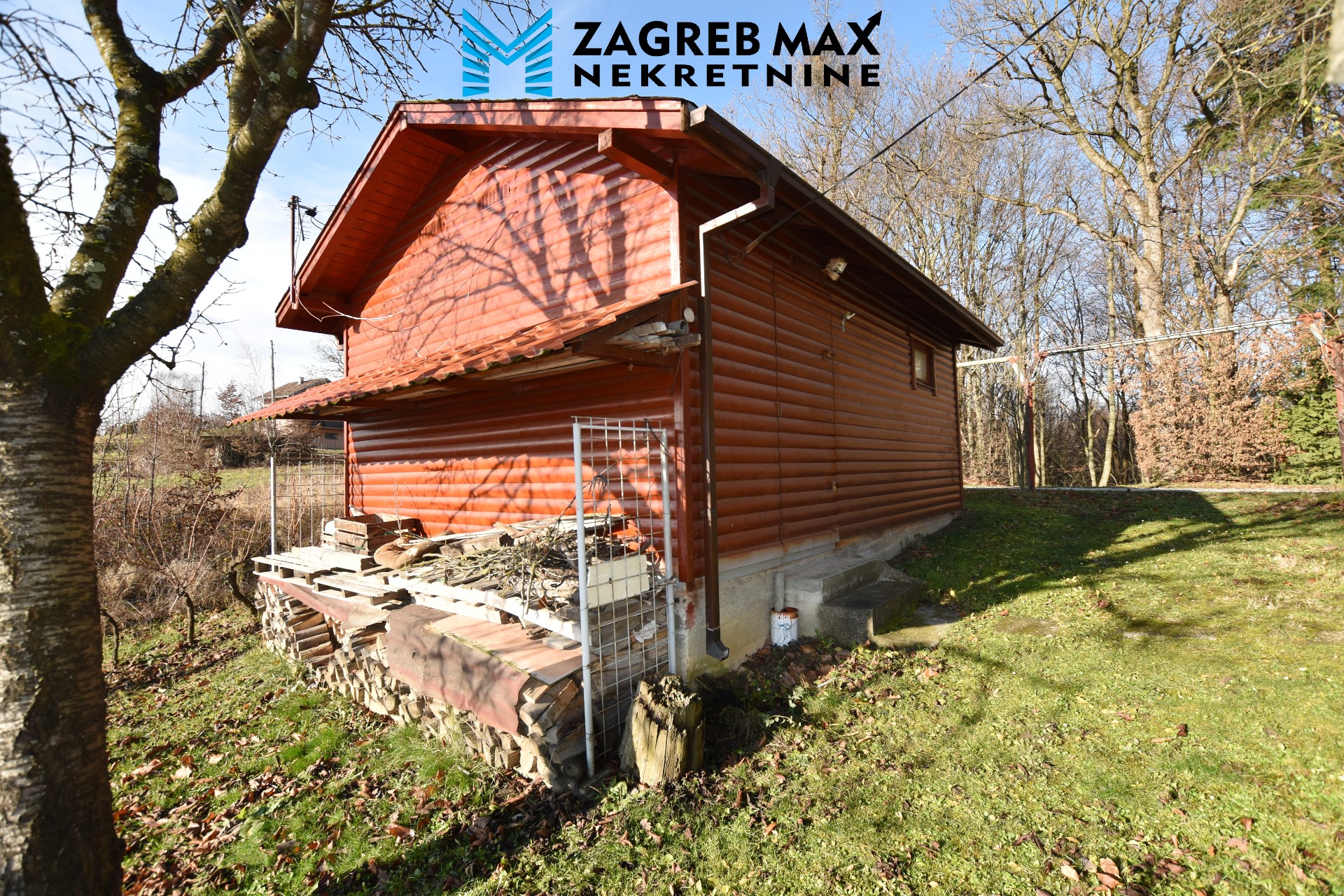 Zagreb - MOSLOVAČKA SLATINA (POPOVAČA) – Samostojeća kuća 64 m2, zemljište 1300 m2, vinograd, mirno okruženje