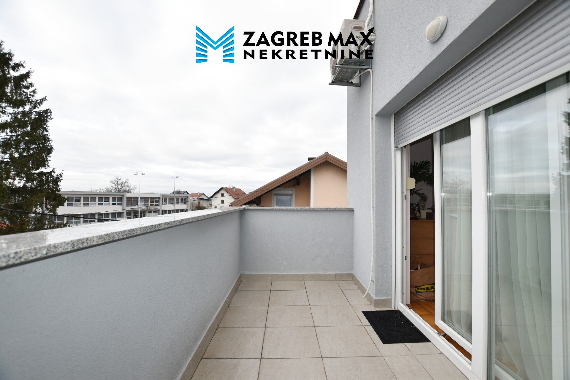 Zagreb - ODRA – Komforan 3soban stan 67 m2, 2. kat, 2 terase, parking, BEZ PROVIZIJE