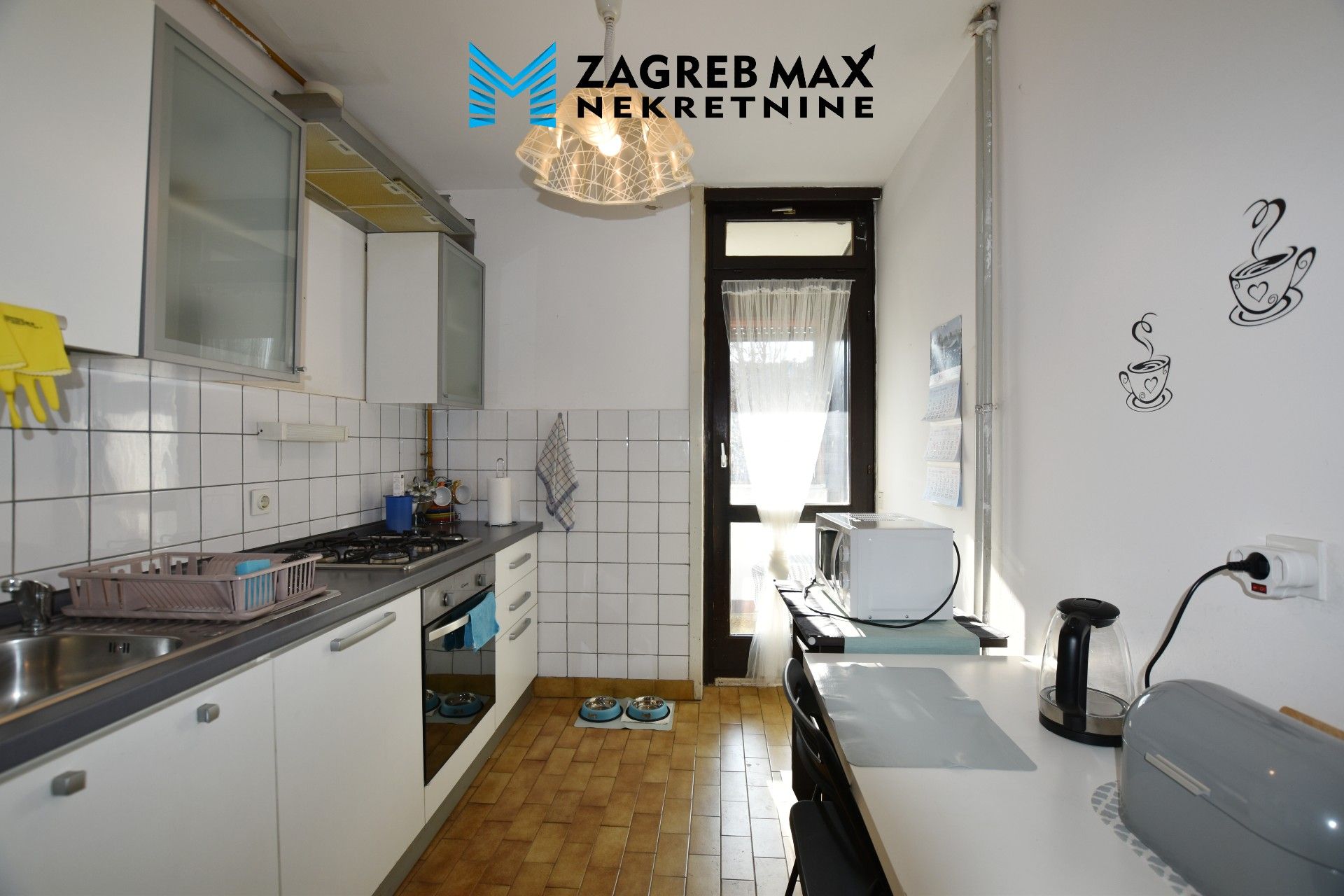 Zagreb - ŠPANSKO – Drage Gervaisa, prostran 2soban stan od 64 m2, 1. kat, 2 loggie, odlična lokacija, BEZ PRO