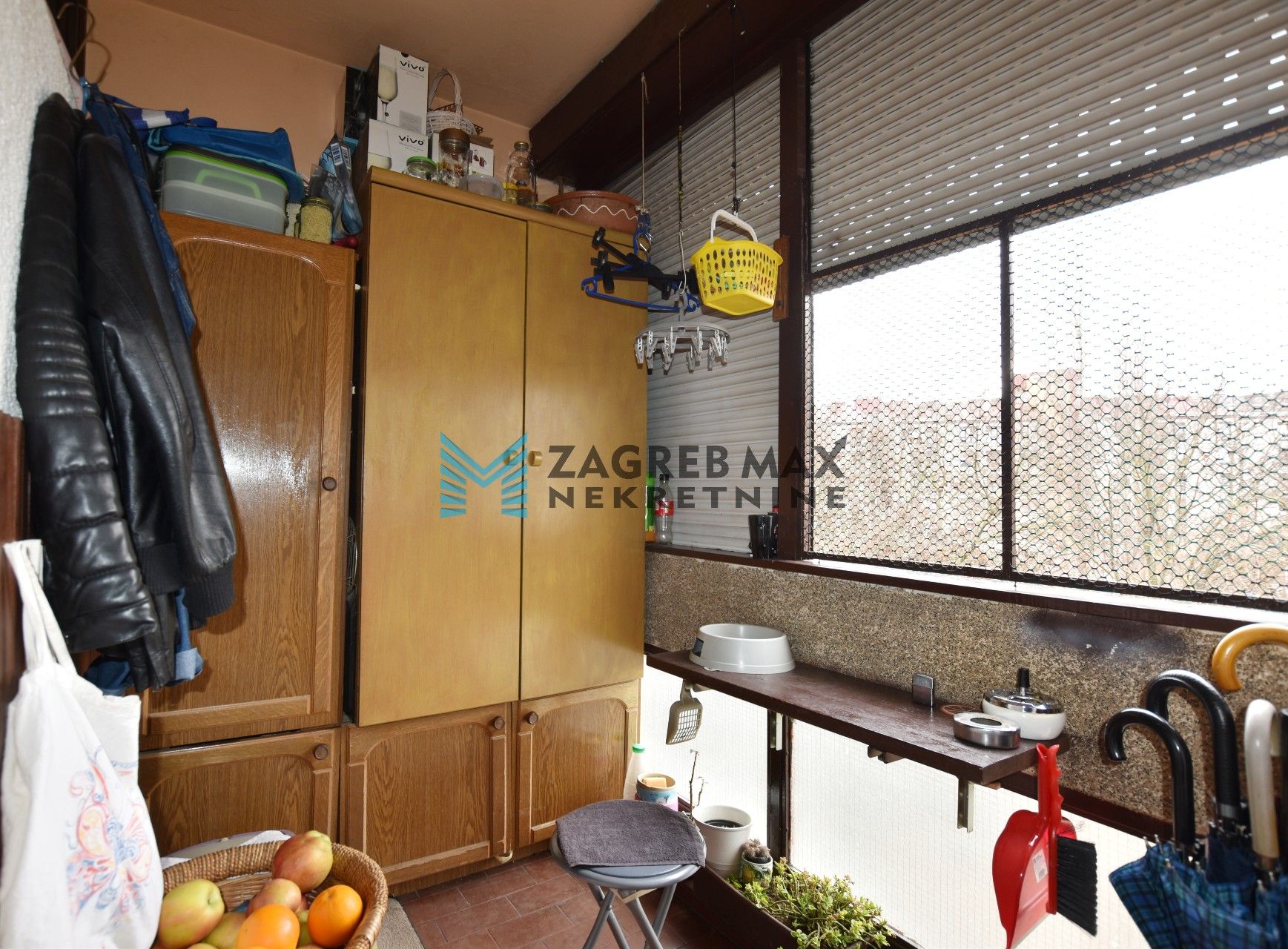 Zagreb - ŠPANSKO – Prostran 4soban stan 73 m2, 3. kat, odlična lokacija, 2 loggie, spremište