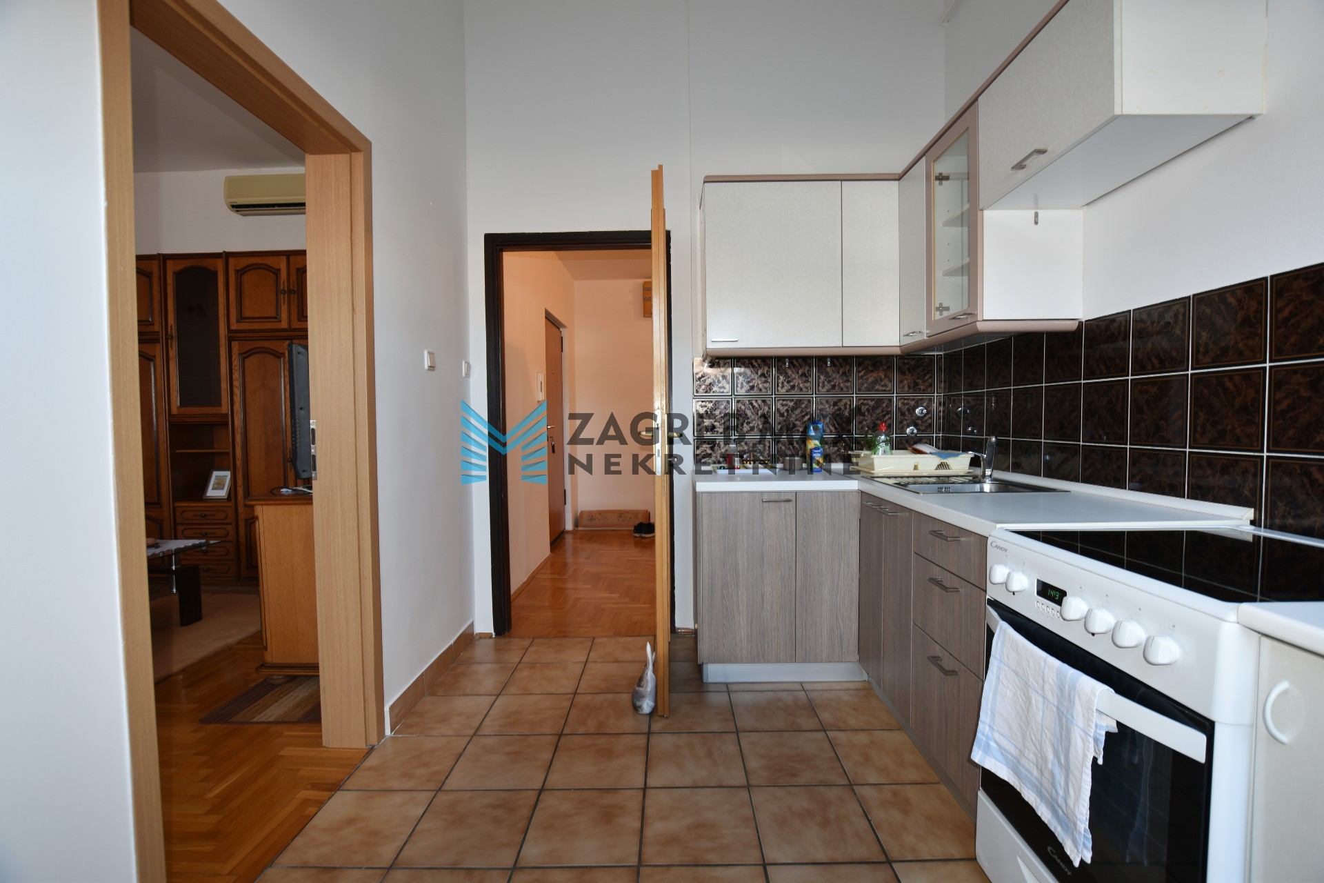 Zagreb - MALEŠNICA Komforan 2soban stan od 58 m2, 5. kat, BEZ PROVIZIJE