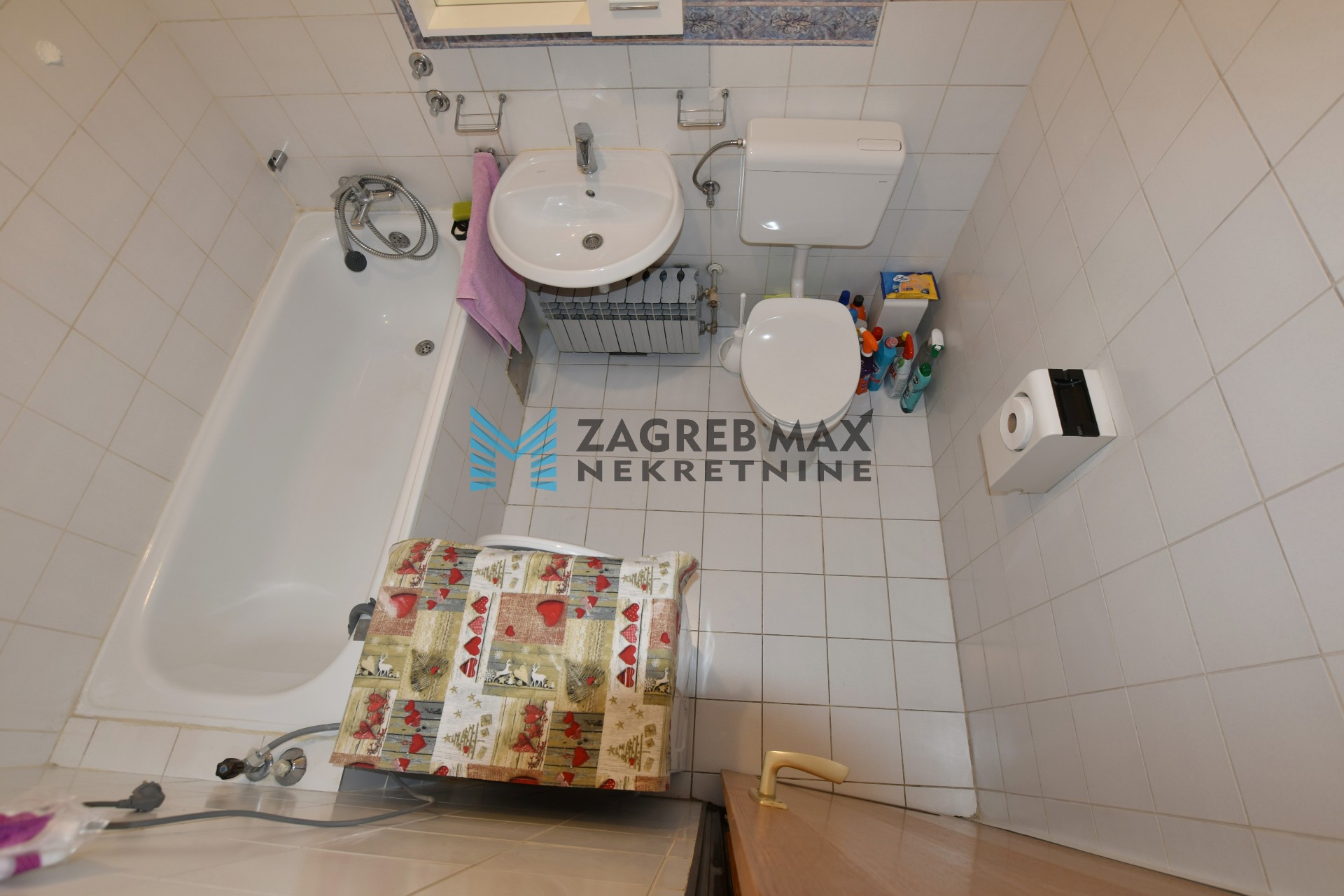 Zagreb - MALEŠNICA Komforan 2soban stan od 58 m2, 5. kat, BEZ PROVIZIJE