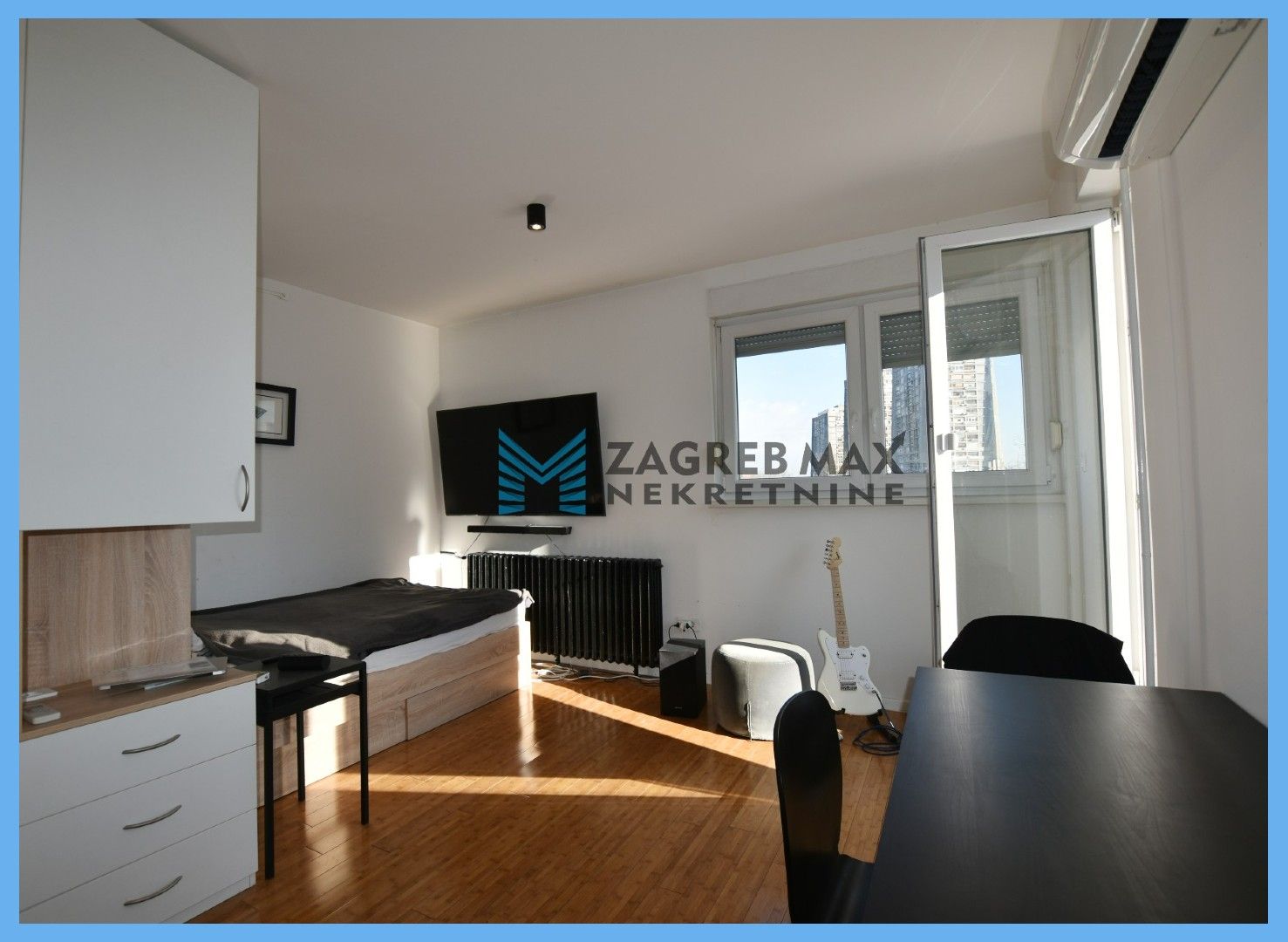 Zagreb - TRNJE Savska ulica, moderan 1soban stan 25 m2, 5. kat, terasa, parking, odlična lokacija