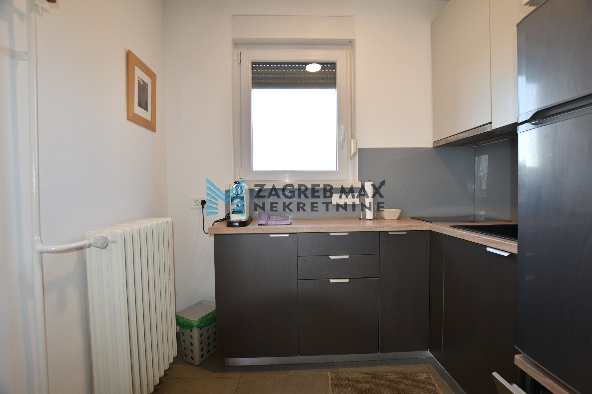 Zagreb - TRNJE Savska ulica, moderan 1soban stan 25 m2, 5. kat, terasa, parking, odlična lokacija