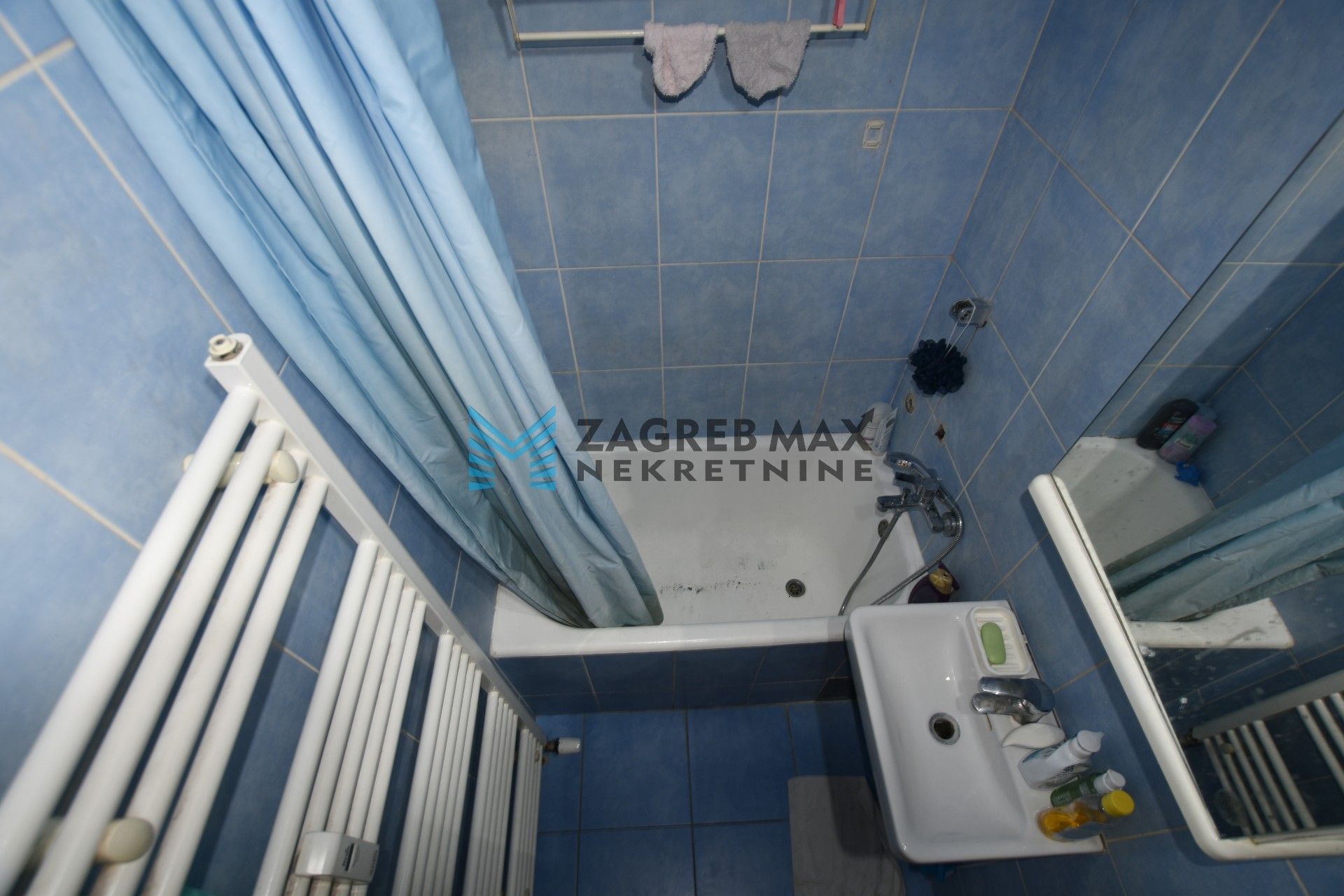 Zagreb - TRNSKO – Ugodan 2soban stan 49 m2, 3. kat, mirno okruženje, BEZ PROVIZIJE