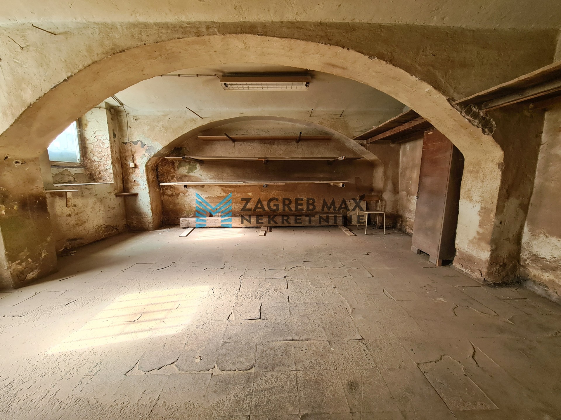 Zagreb - CENTAR – Prilaz Gjure Deželića poslovni prostor 87 m2, odlična lokacija, BEZ PROVIZIJE