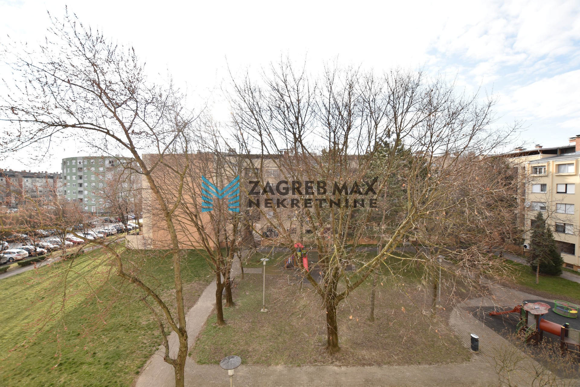 Zagreb - ŠPANSKO – ugodan 2soban stan 46 m2, 3. kat, mirno okruženje, loggia, spremište, BEZ PROVIZIJE