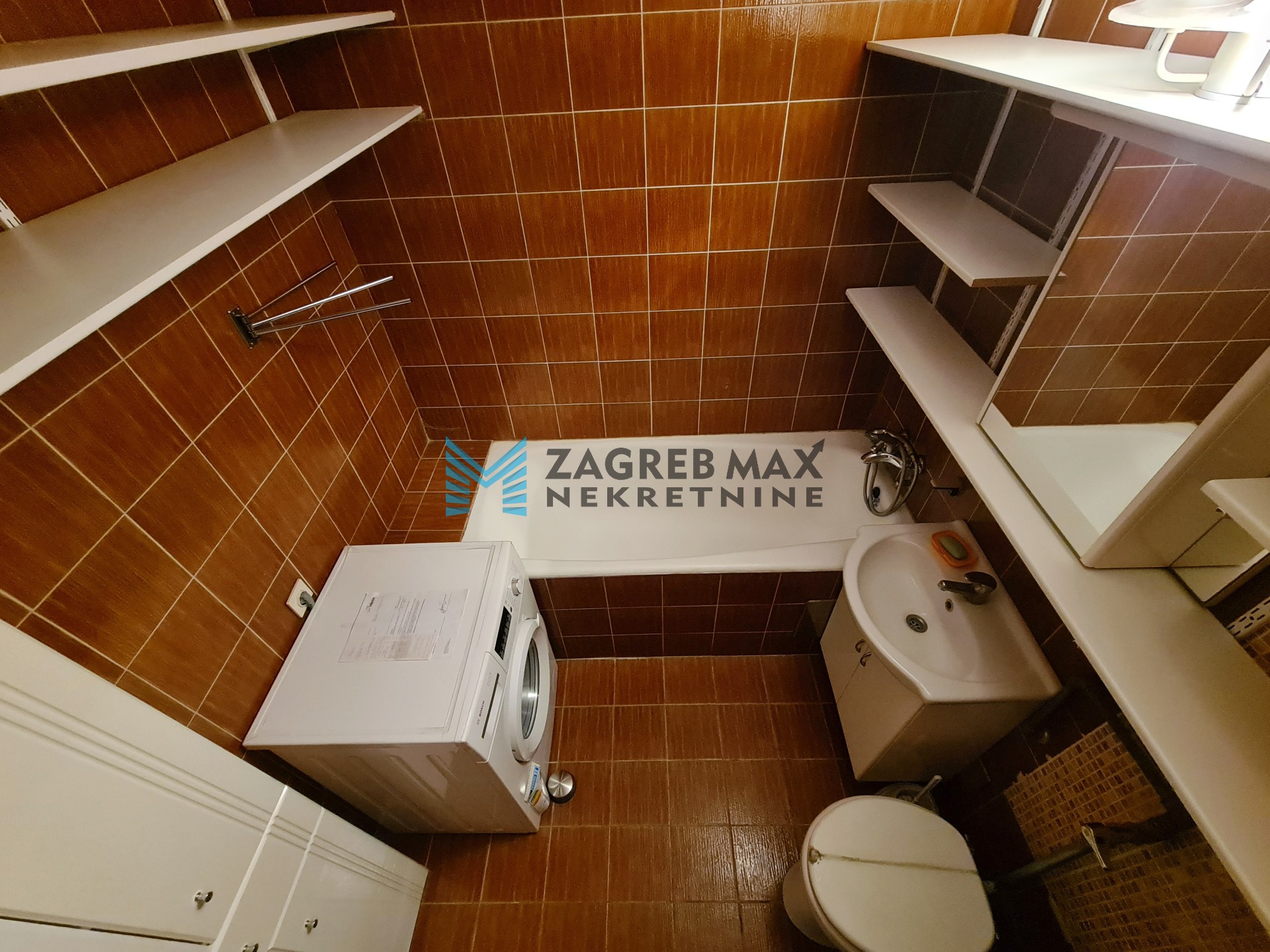 Zagreb - ŠPANSKO – ugodan 2soban stan 46 m2, 3. kat, mirno okruženje, loggia, spremište, BEZ PROVIZIJE