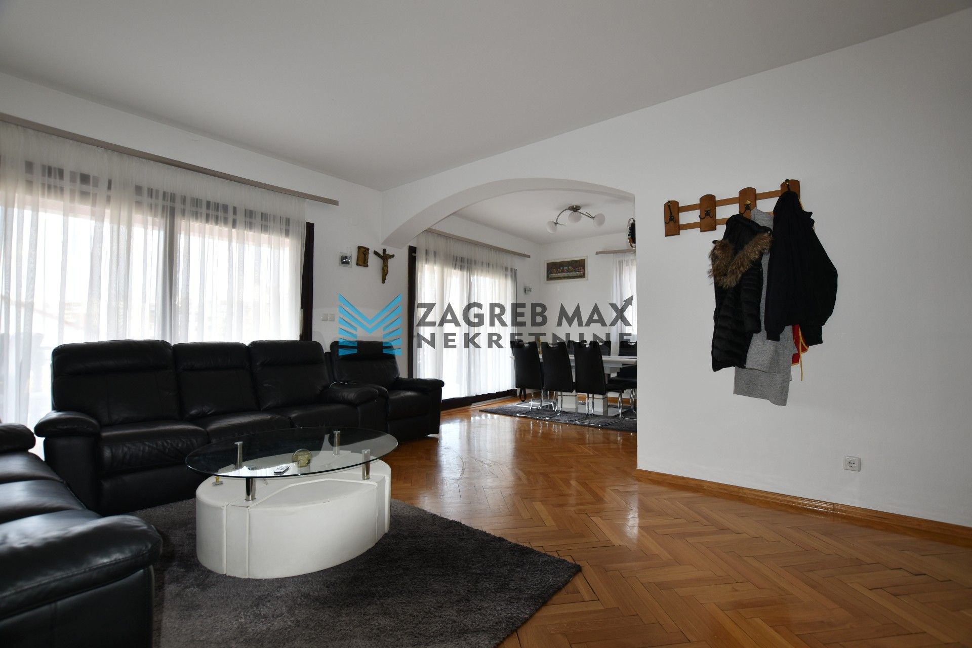 Zagreb - NAJAM - DUGAVE Komforan poslovni prostor od 50 m2, frekventna ulica, terasa, parking, BEZ PROVIZIJE