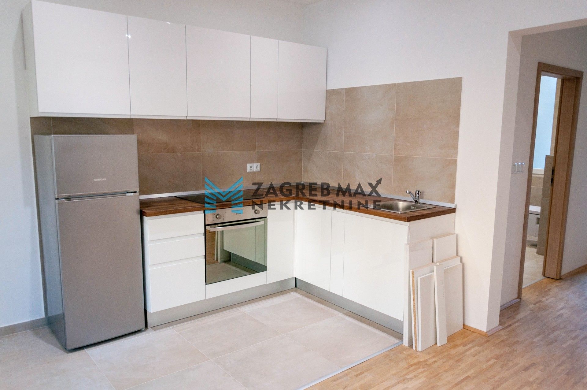 Zagreb - NAJAM - DONJI GRAD Moderan 2soban stan 52 m2, 2. kat, odlična lokacija, balkon, BEZ PROVIZIJE