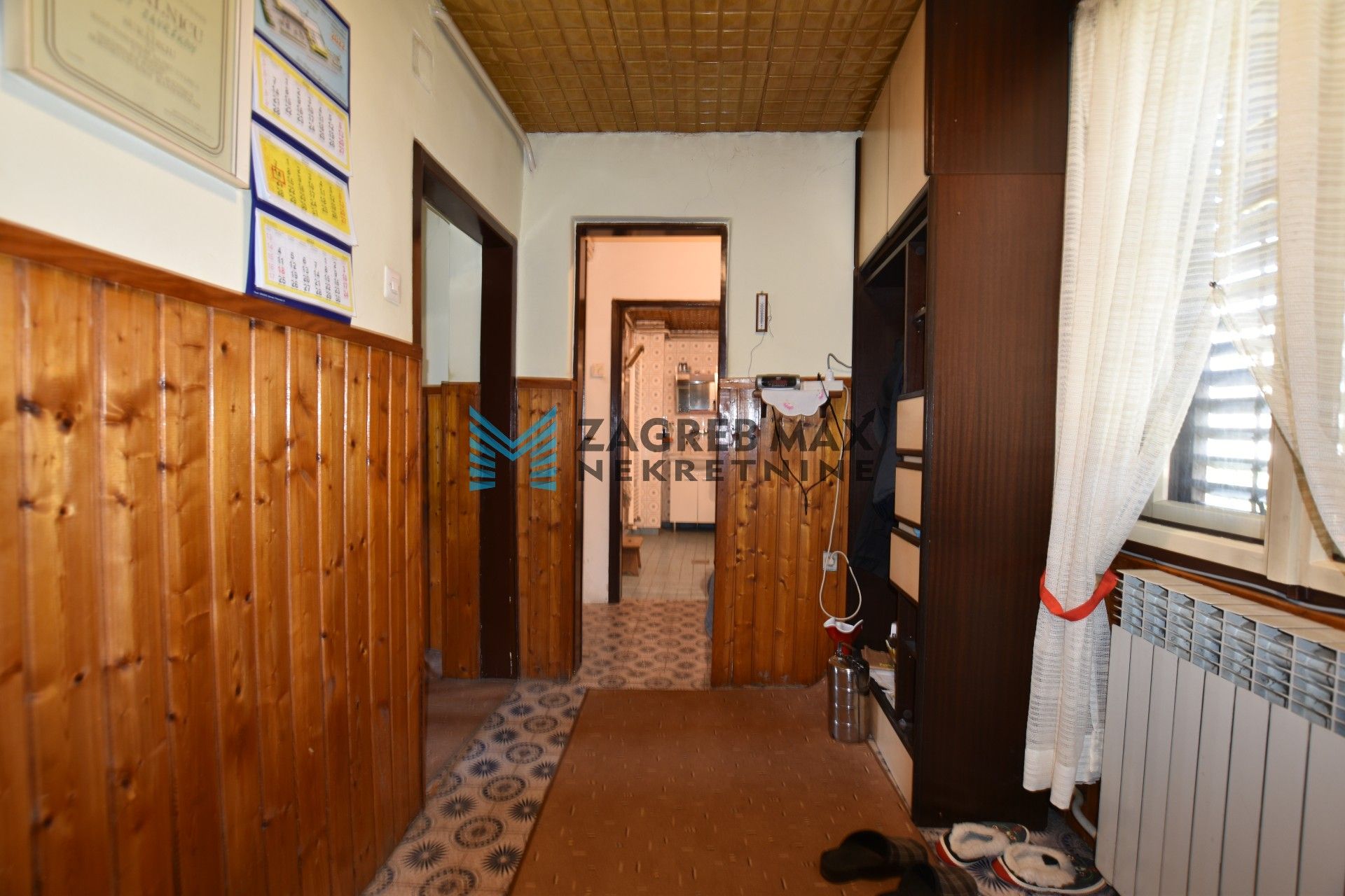 Zagreb - RUDEŠ Samostojeća kuća od 54 m2, zemljište 330 m2, mirno okruženje, garaža, parking, BEZ PROVIZIJE