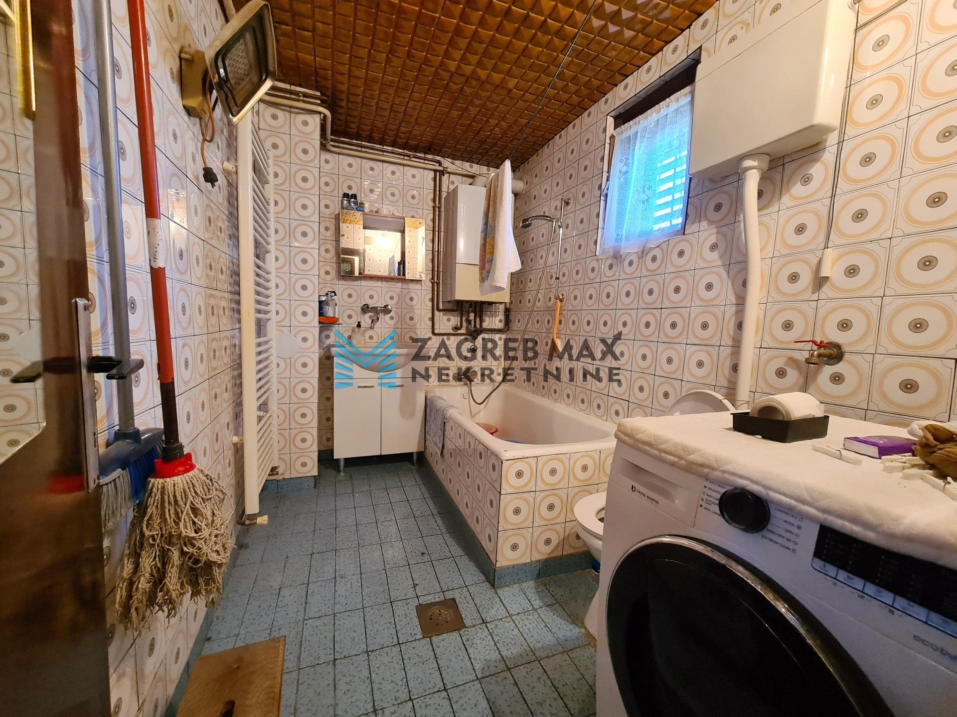 Zagreb - RUDEŠ Samostojeća kuća od 54 m2, zemljište 330 m2, mirno okruženje, garaža, parking, BEZ PROVIZIJE