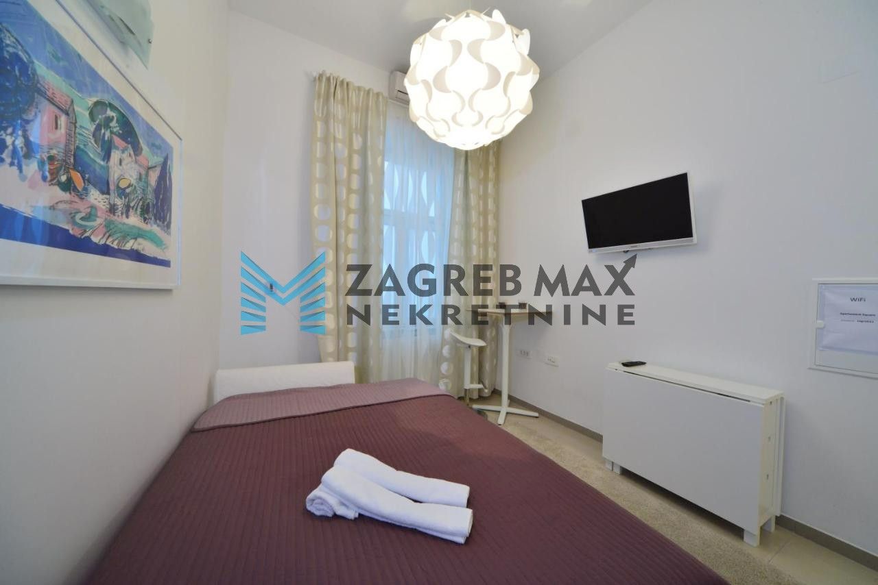 Zagreb - STROGI CENTAR – Trg bana J. Jelačića, moderan 2soban stan 31 m2, 2. kat, TOP lokacija