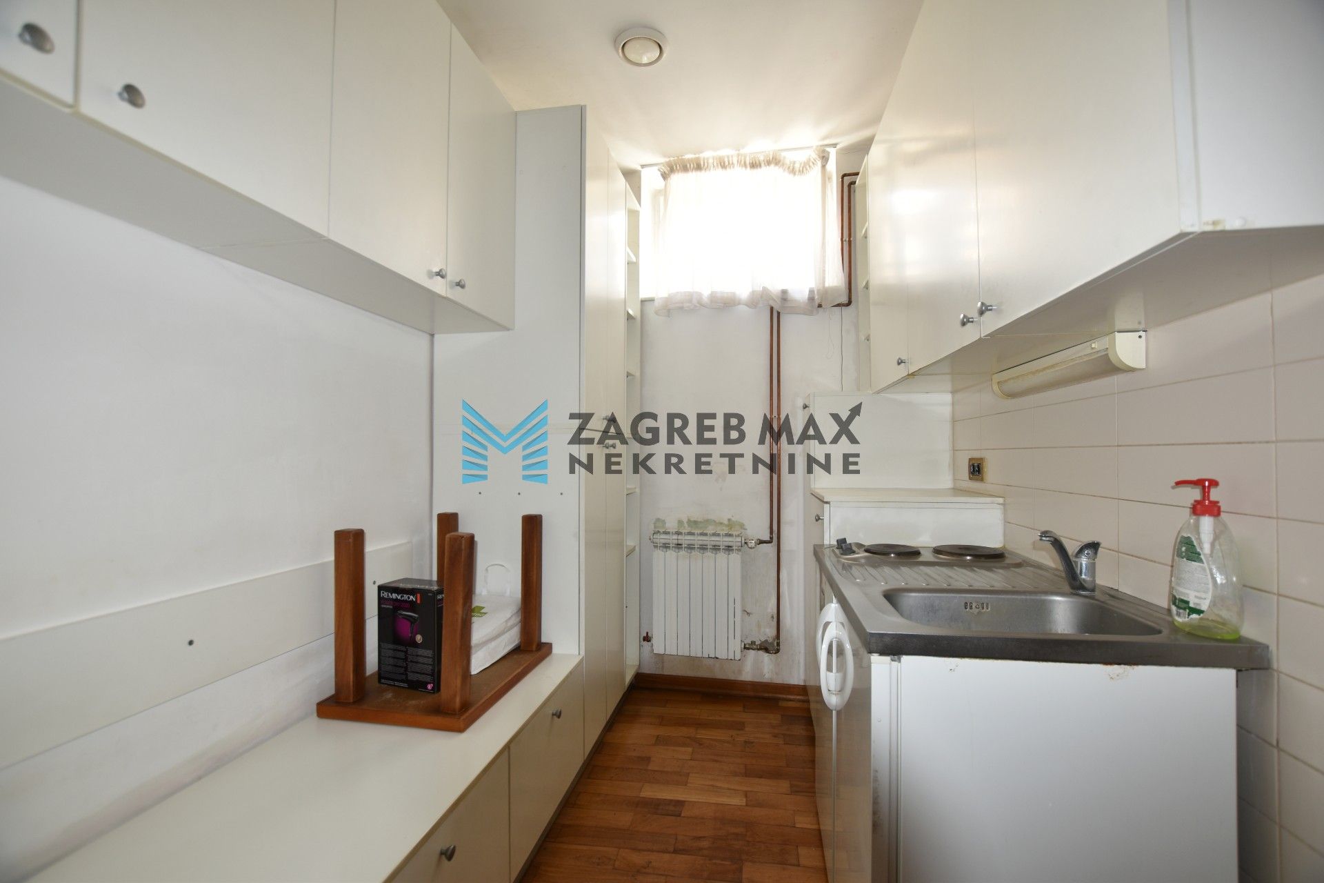 Zagreb - GORNJI GRAD Moderan poslovni prostor / lokal 89 m2, BEZ PROVIZIJE