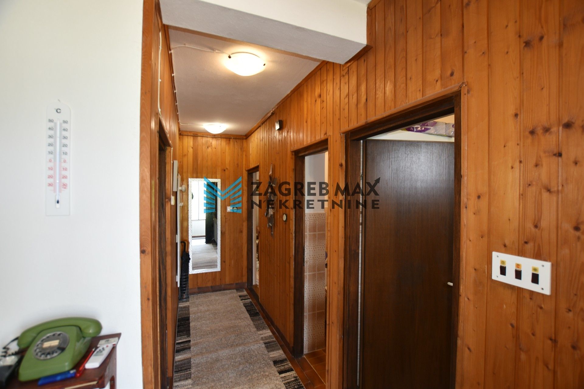 Zagreb - NAJAM - BESTOVJE Komforan 3soban stan u kući 100 m2, mirno okruženje, vrt, terasa, garaža, spremište