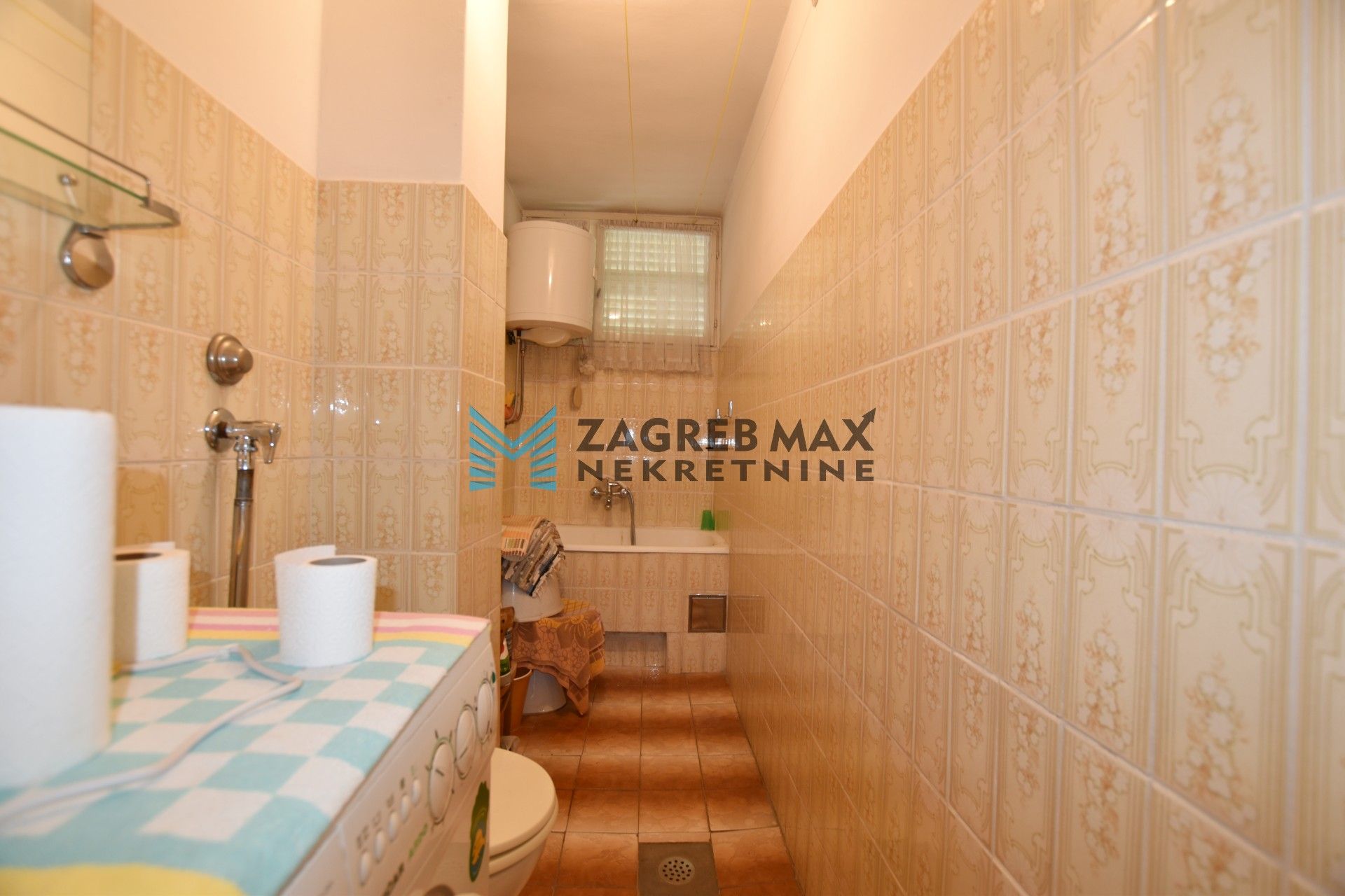 Zagreb - ČRNOMEREC Ugodan 2soban stan 54 m2, prizemlje, mirno okruženje, spremište, BEZ PROVIZIJE