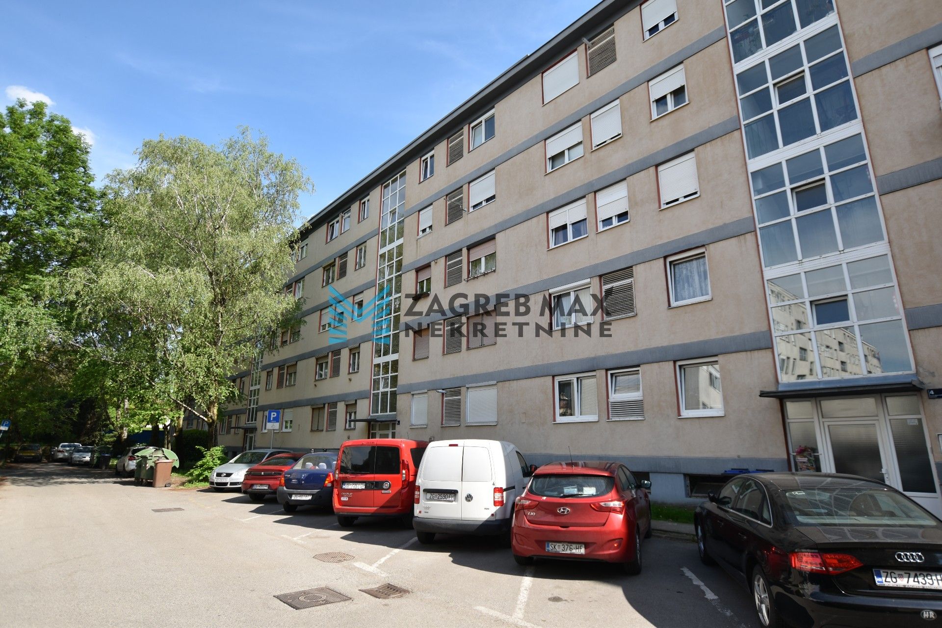 Zagreb - ČRNOMEREC Ugodan 2soban stan 54 m2, prizemlje, mirno okruženje, spremište, BEZ PROVIZIJE