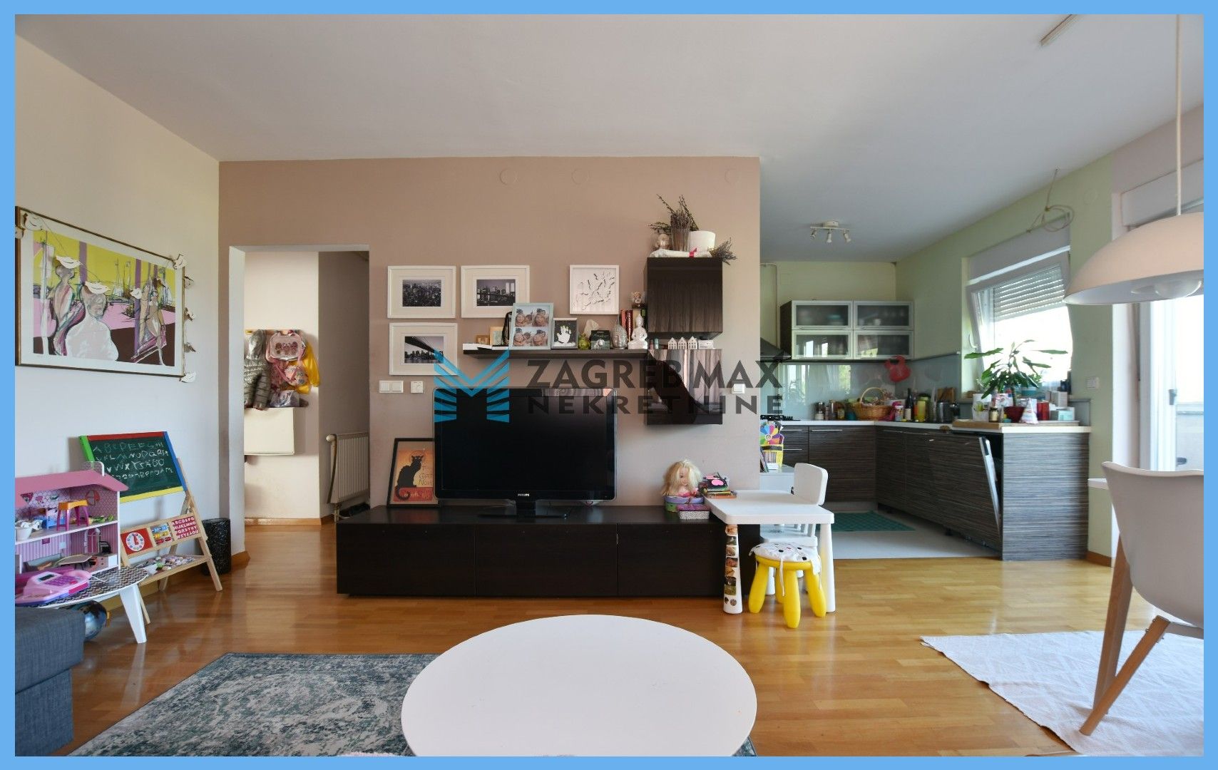 Zagreb - KAJZERICA Moderan 3soban stan 73 m2, parking, 3. kat, spremište, odlična lokacija, loggia