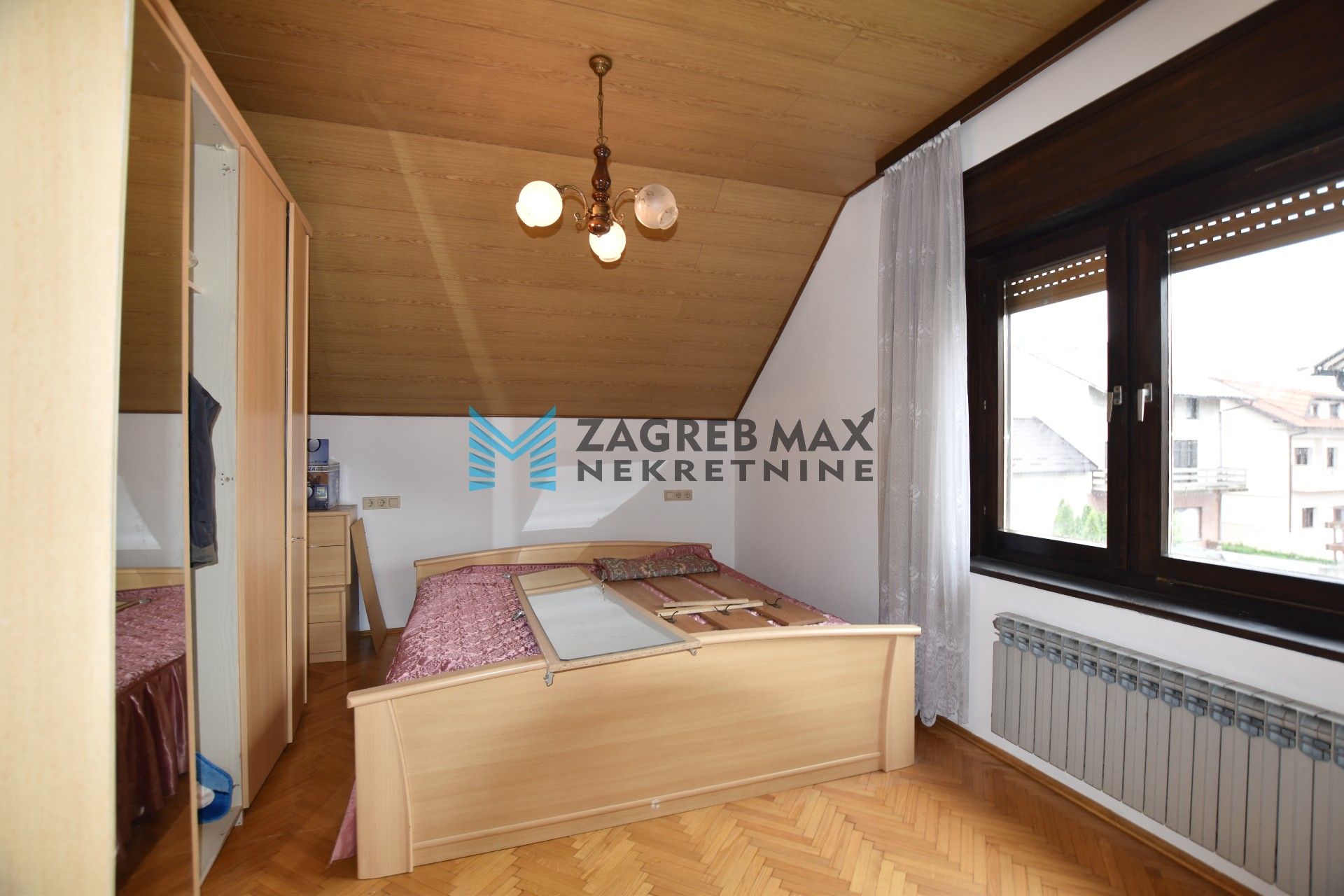 Zagreb - KUSTOŠIJA Ugodan 2soban stan od 60 m2, 1. kat, odlična lokacija, balkon, parking, BEZ PROVIZIJE