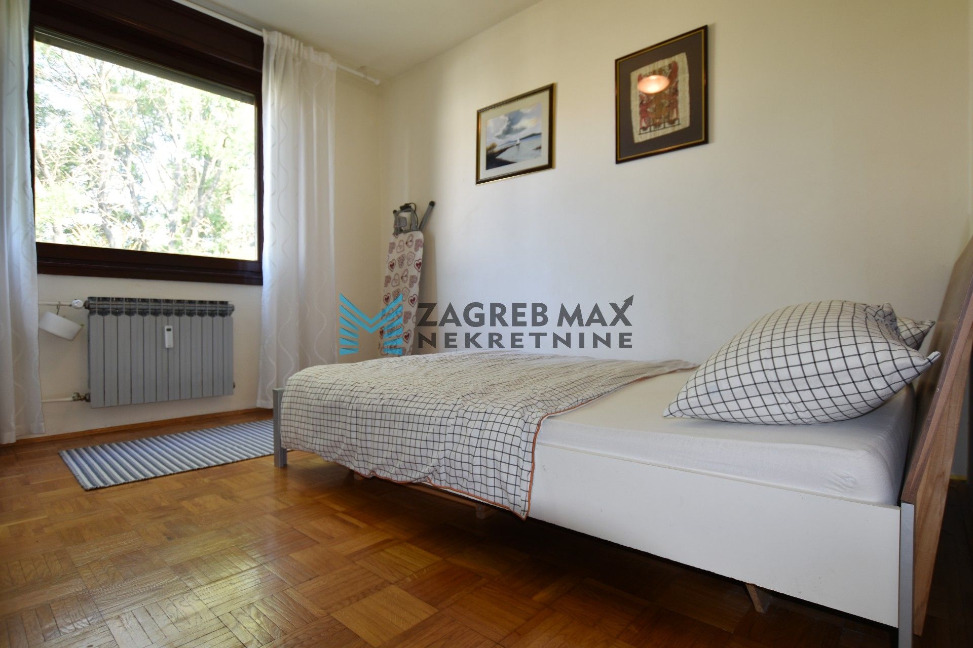 Zagreb - GREDICE Prostran 3soban stan 74 m2, 3. kat, odlična lokacija, loggia, spremište, BEZ PROVIZIJE