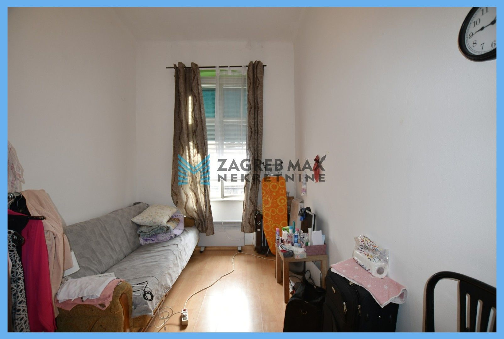 Zagreb - DONJI GRAD Kačićeva, garsonjera 15 m2, 1. kat, odlična lokacija, spremište 10 m2,