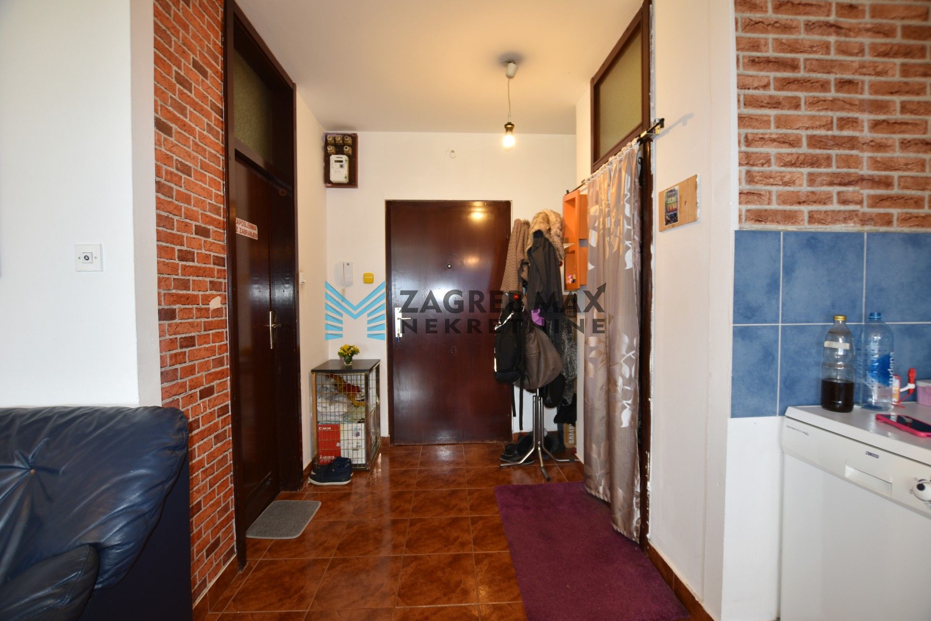 Zagreb - TRAVNO Ugodan 1soban stan 40 m2, 10. kat, mirno okruženje, spremište, BEZ PROVIZIJE