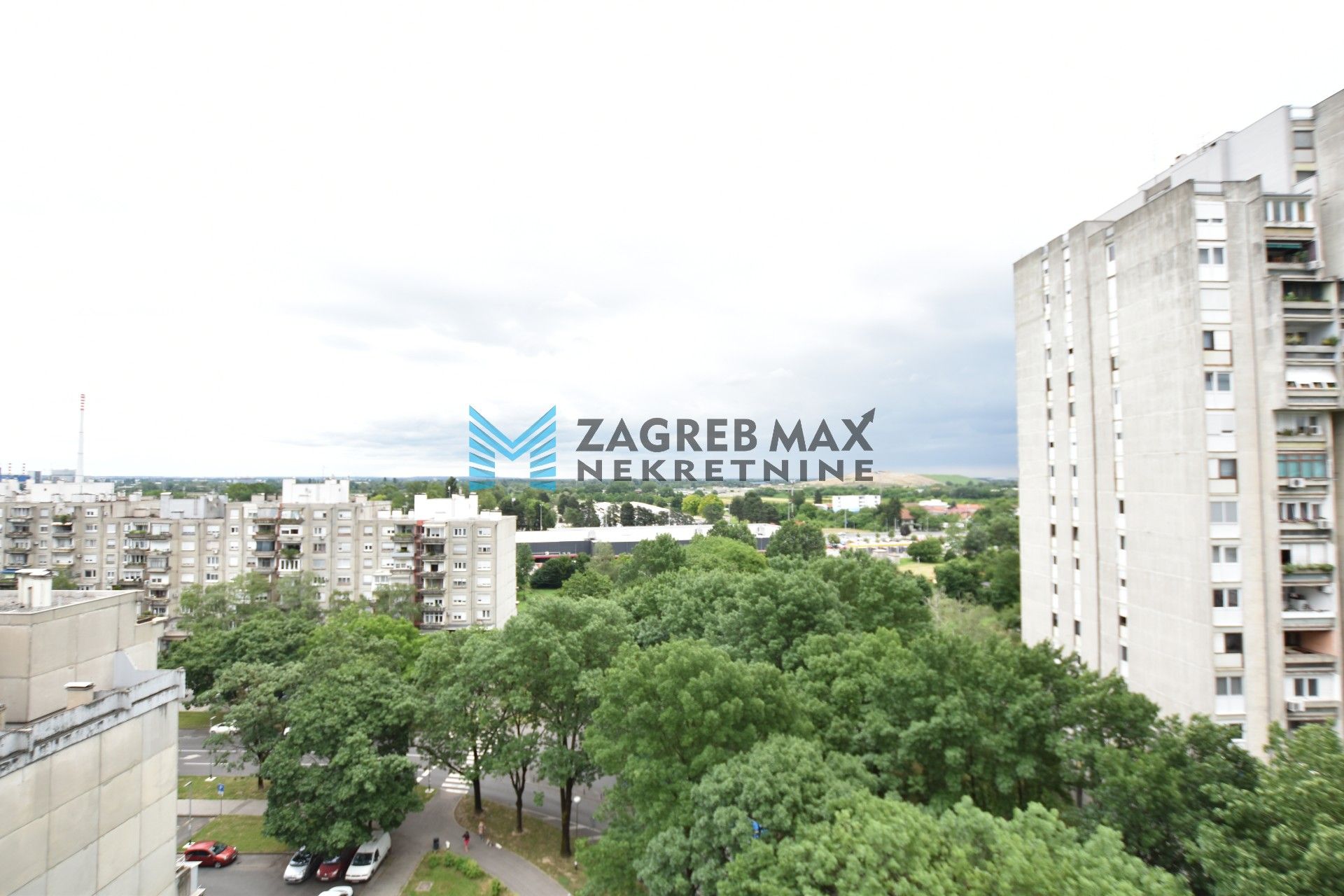 Zagreb - TRAVNO Ugodan 1soban stan 40 m2, 10. kat, mirno okruženje, spremište, BEZ PROVIZIJE