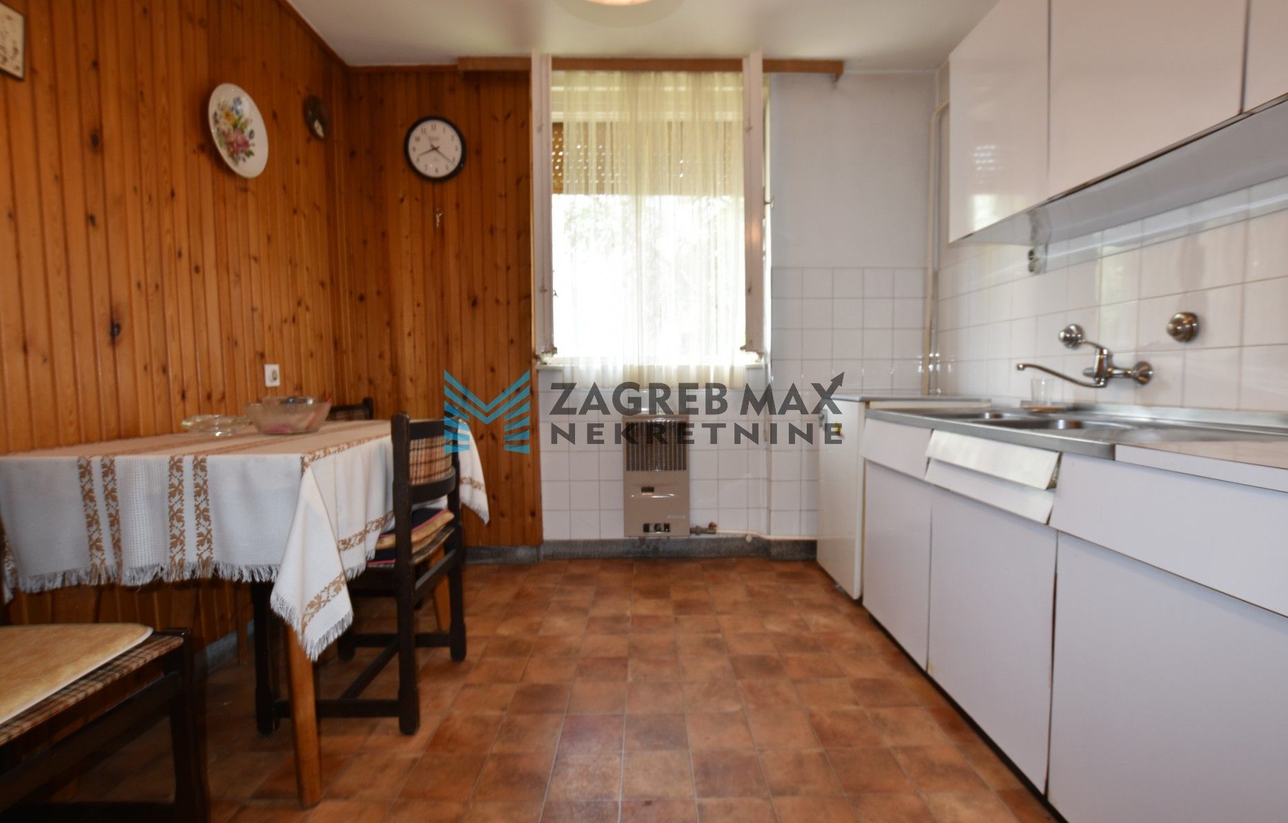 Zagreb - ČRNOMEREC Ugodan 2soban stan 54 m2, prizemlje, mirno okruženje, spremište, BEZ PROVIZIJE