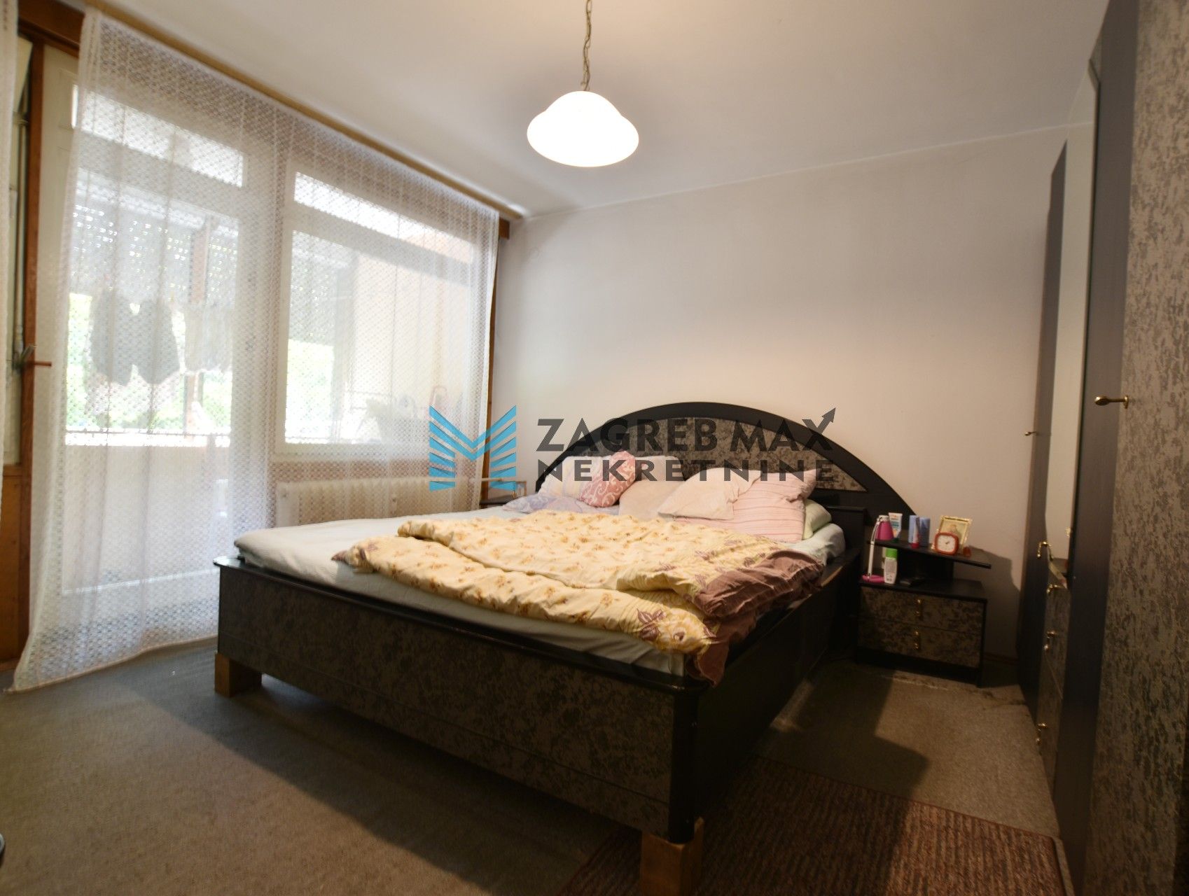 Zagreb - UTRINE Ugodan 2soban stan 56 m2, 1. kat, lift, mirno okruženje, loggia