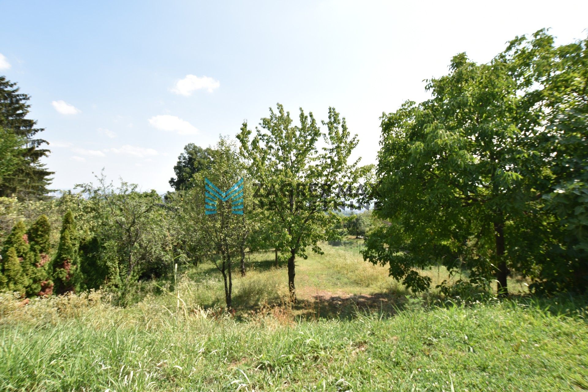 Zagreb - PODSUSED Bolfani moderan 3soban stan, 2 parkinga, prizemlje, mirno okruženje, terasa, BEZ PROVIZIJE