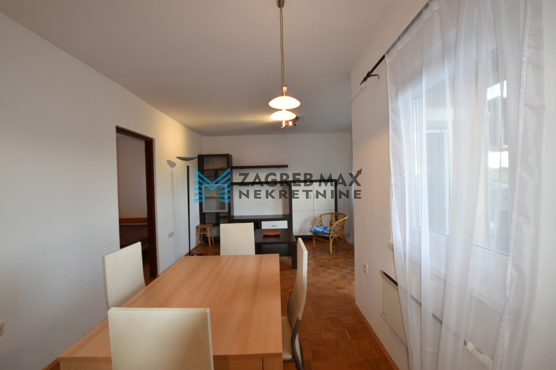 Zagreb - MIKULIĆI Ugodan 2soban stan 48 m2, 2. kat, mirno okruženje, loggia, spremište