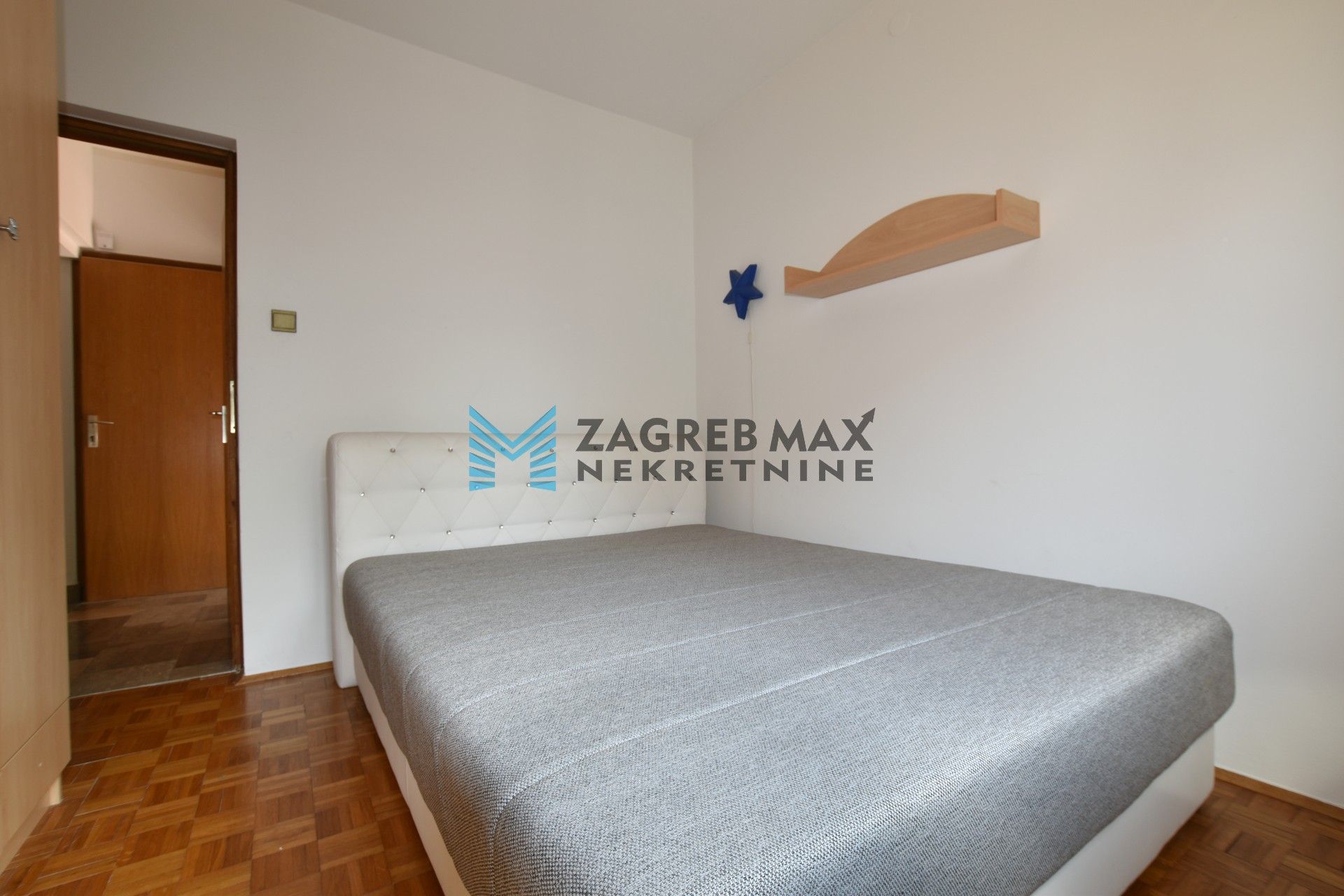 Zagreb - TROKUT Prostran 5soban stan 130 m2, okućnica 550 m2, garaža, terasa, balkon, BEZ PROVIZIJE