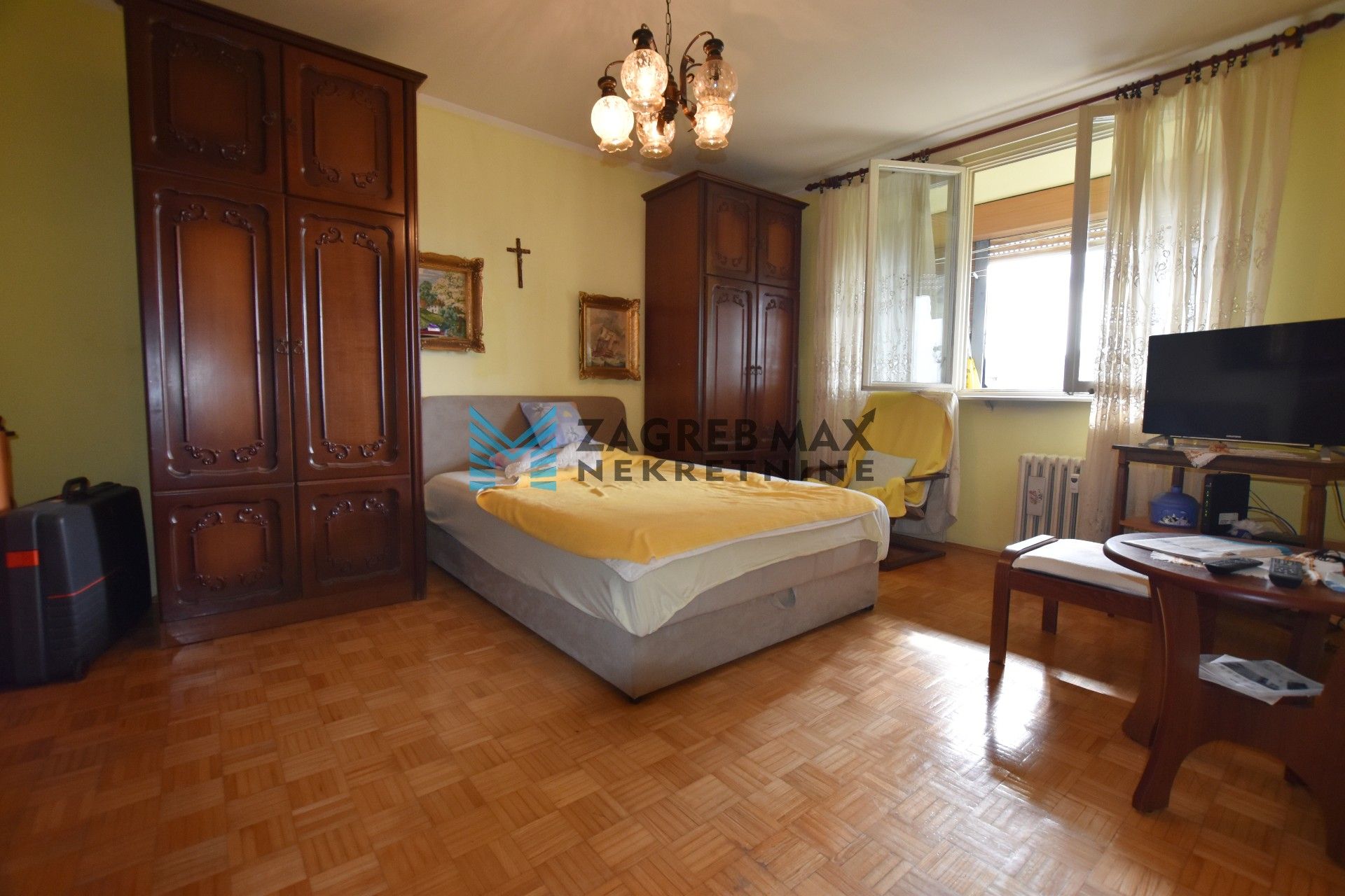 Zagreb - KNEŽIJA Ugodan 1soban stan od 40 m2, 7. kat, mirno okruženje, loggia, spremište