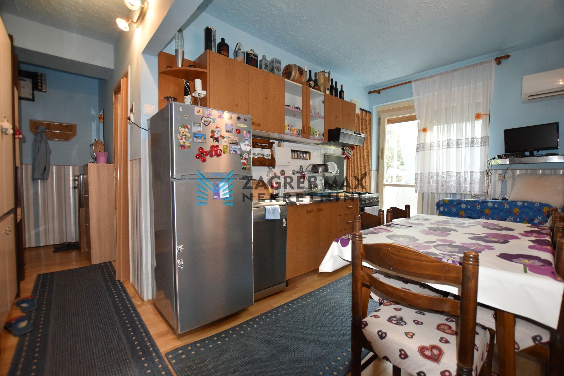 Zagreb - GAJNICE Ugodan 1soban stan 35 m2, 1. kat, mirno okruženje, balkon, spremište